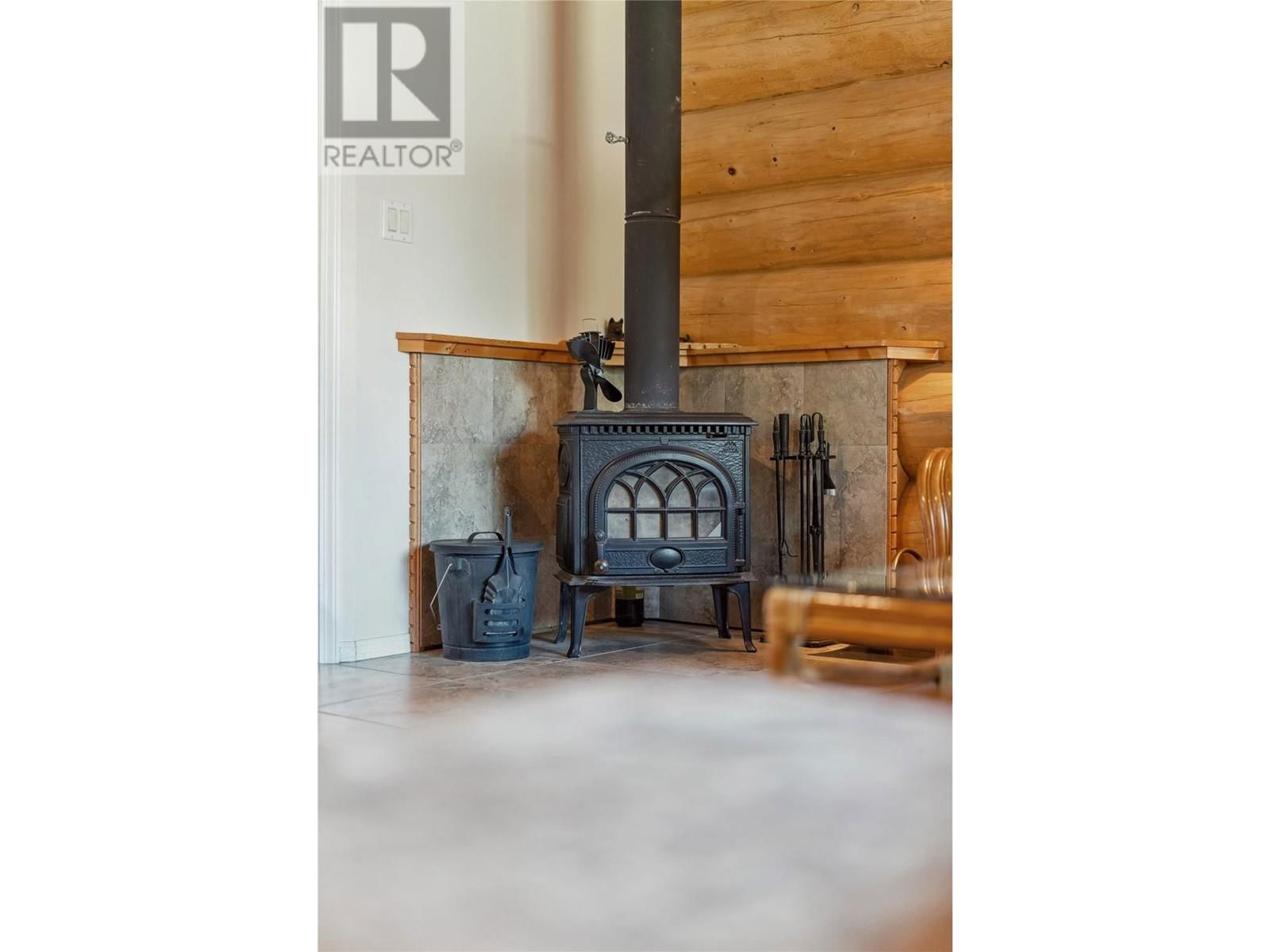 10276 TWIN BAYS ROAD Image 14