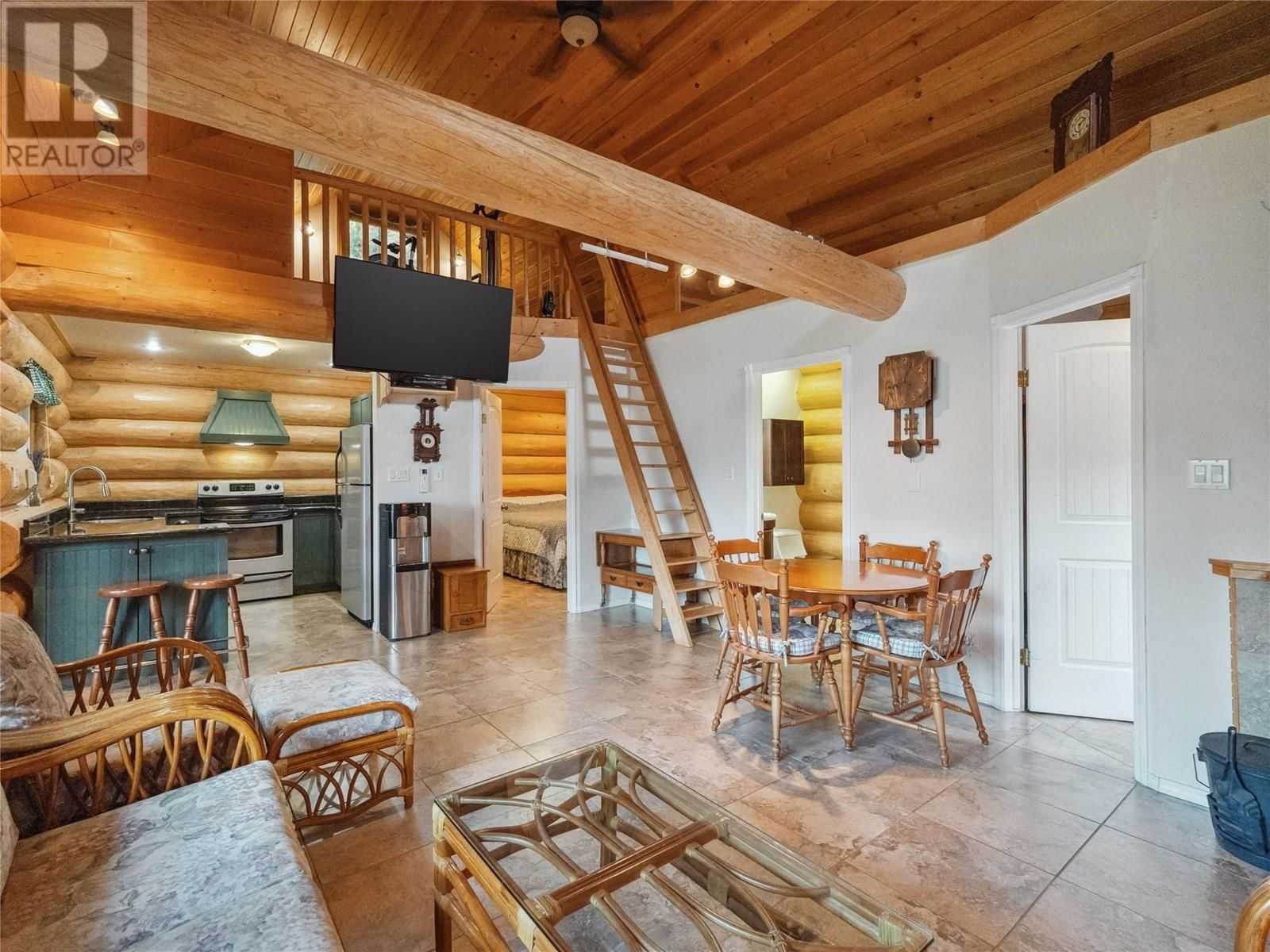 10276 TWIN BAYS ROAD Image 16