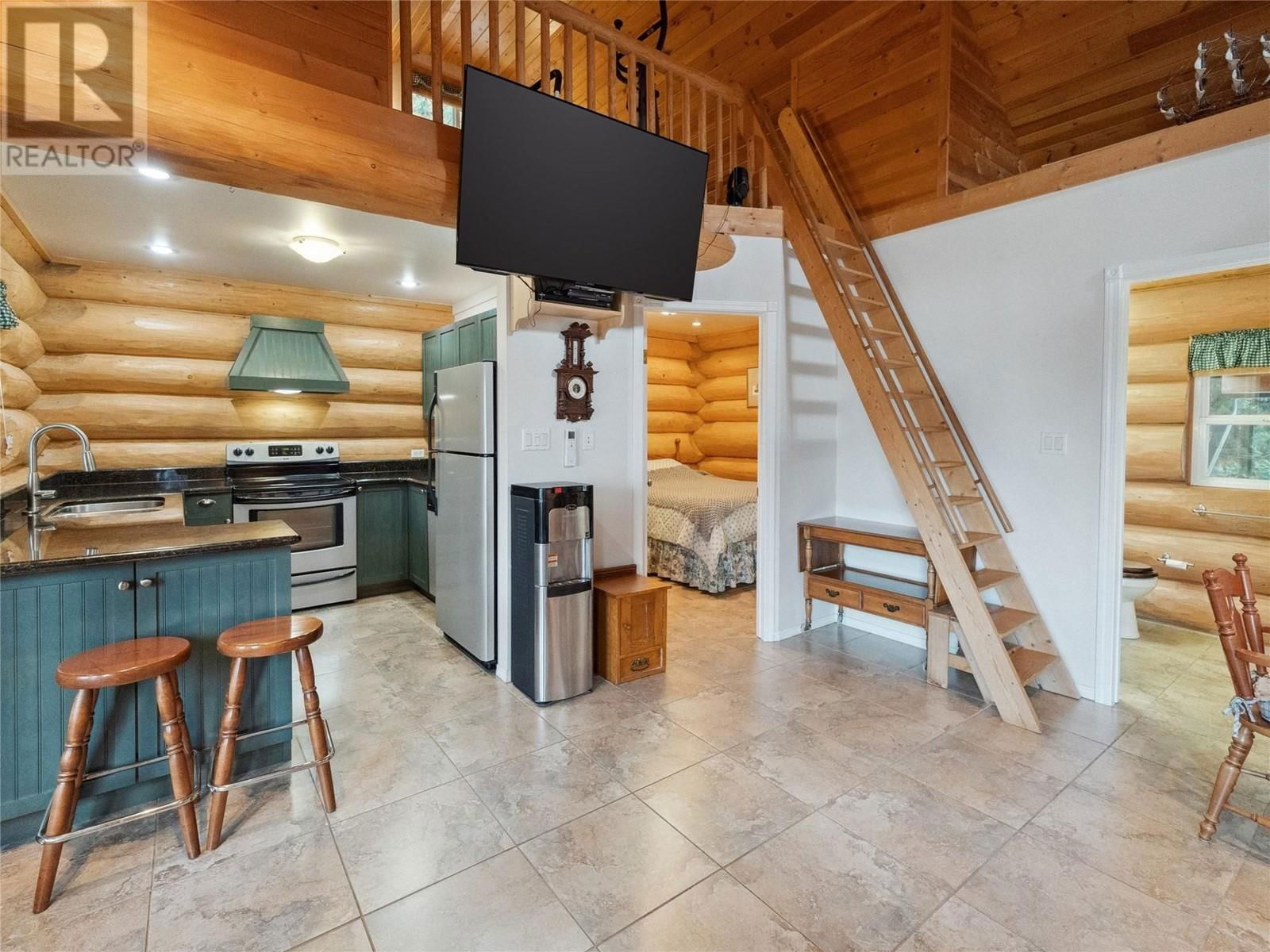 10276 TWIN BAYS ROAD Image 17