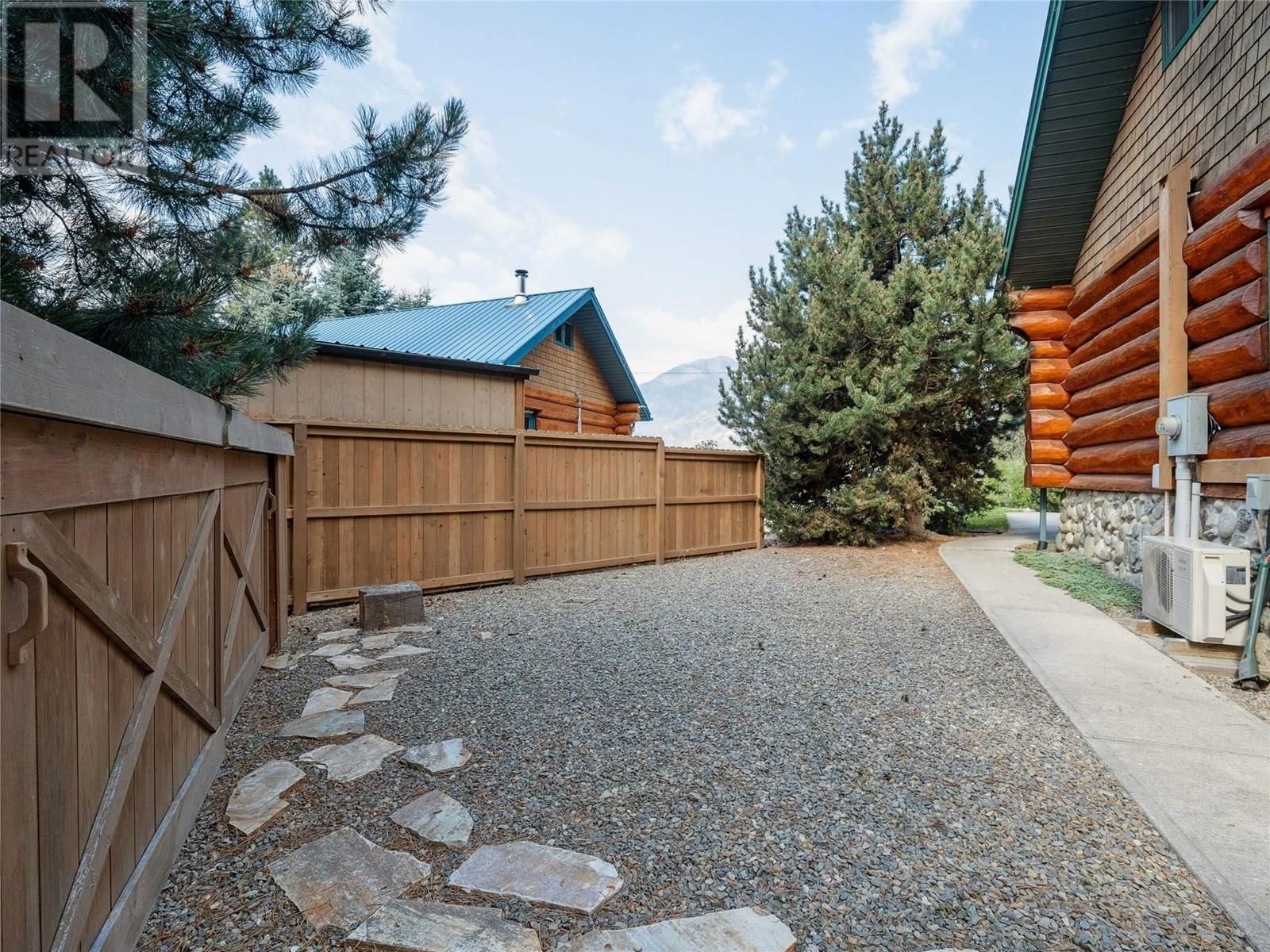 10276 TWIN BAYS ROAD Image 40