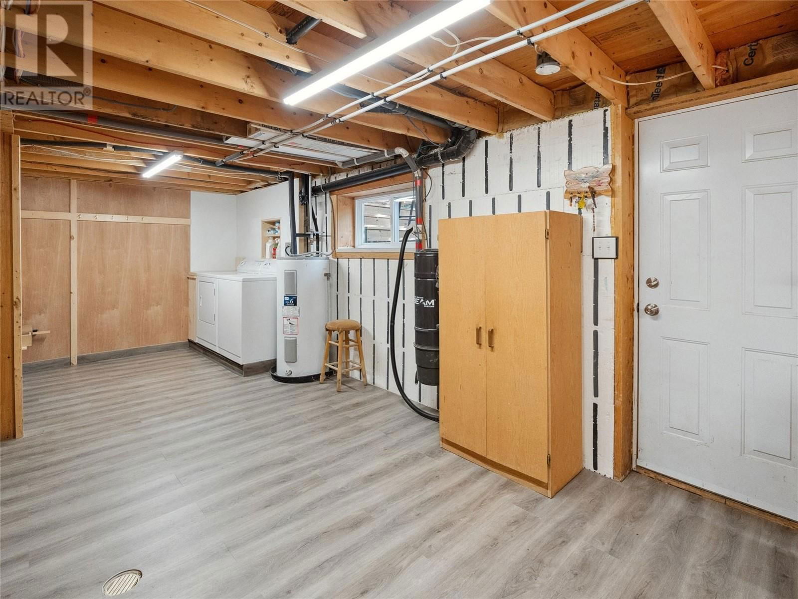 10276 TWIN BAYS ROAD Image 46