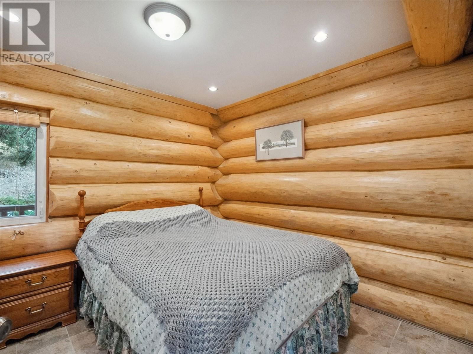 10276 TWIN BAYS ROAD Image 9