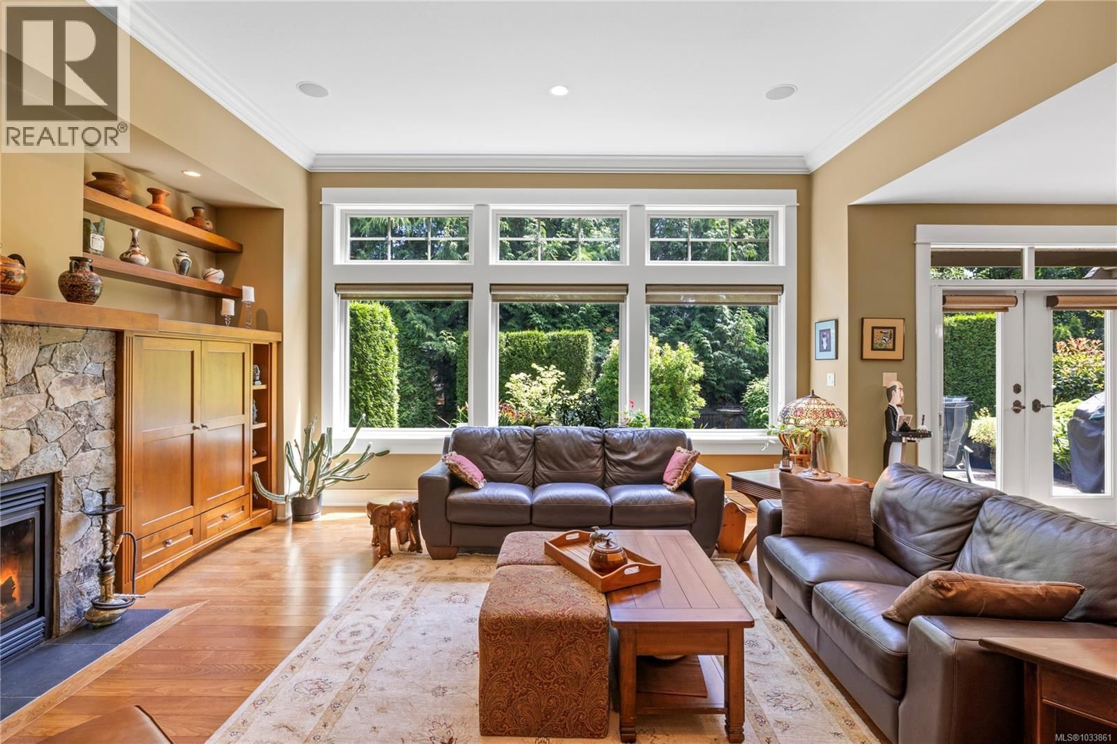 649 Eaglewood Court property photo