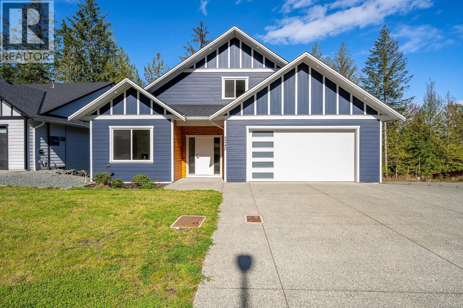 3240 Klanawa Crescent, Courtenay, British Columbia V9N 0H4