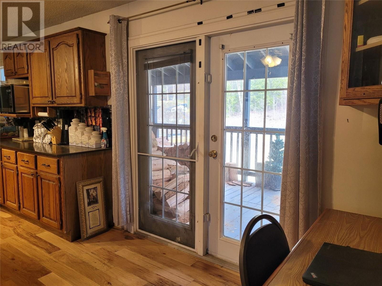 1433 DAVY ROAD Image 15