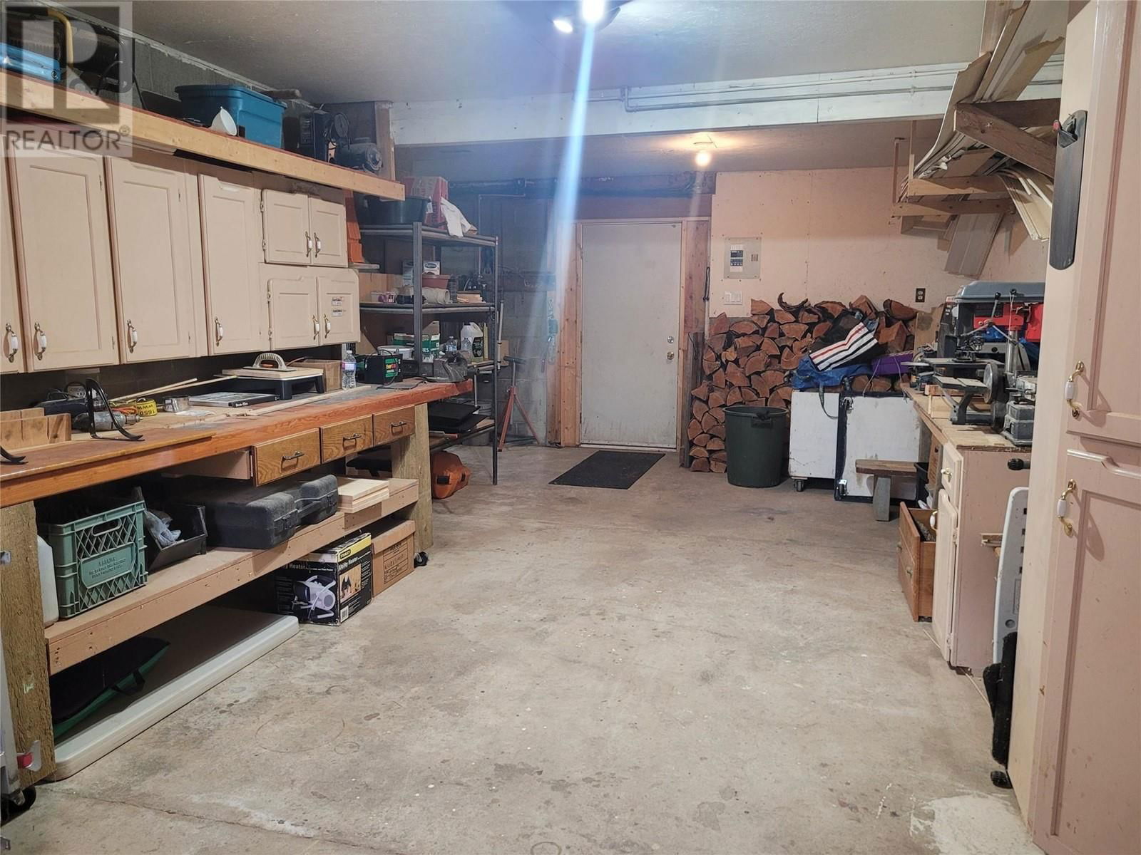 1433 DAVY ROAD Image 43