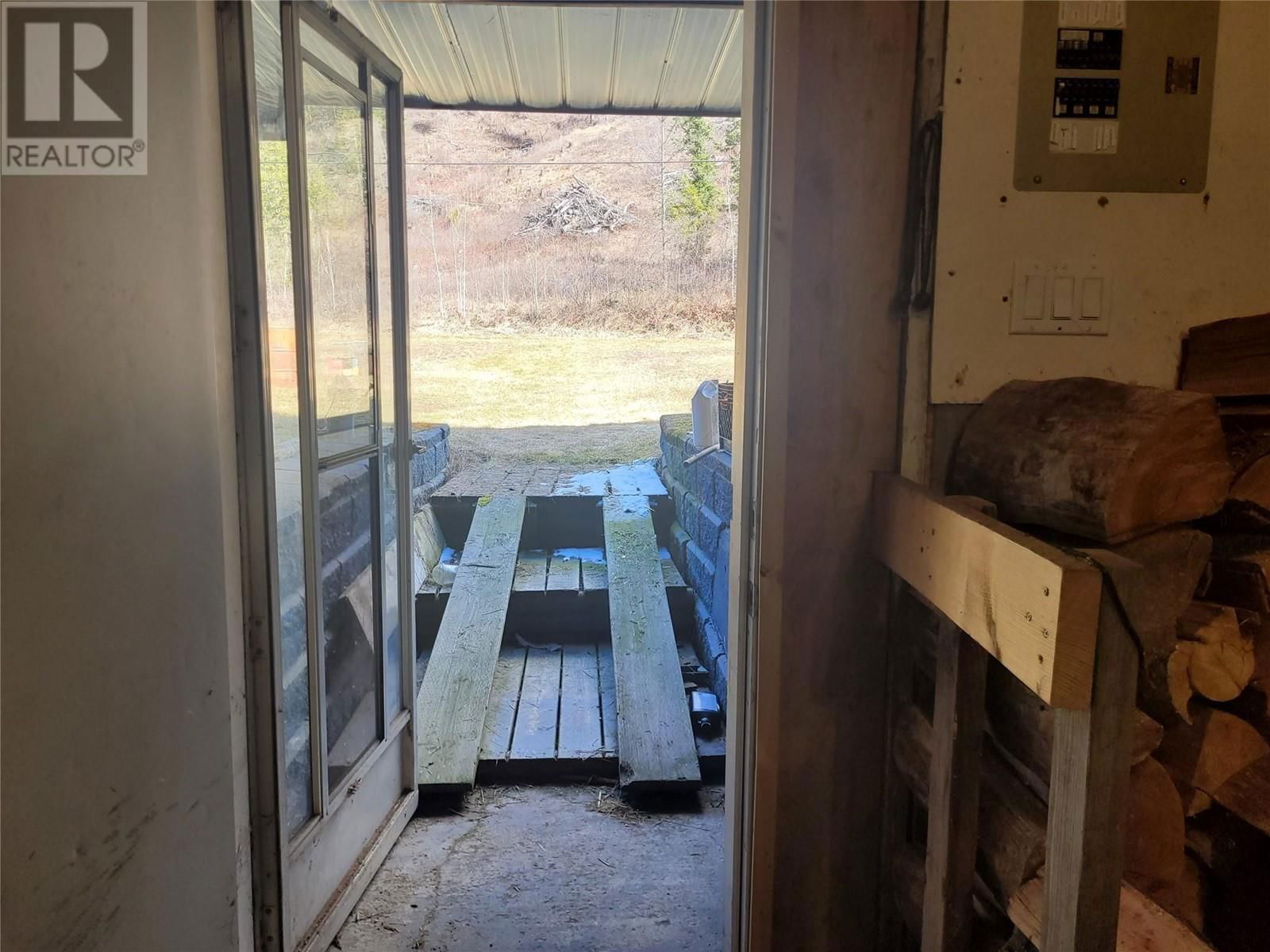 1433 DAVY ROAD Image 46