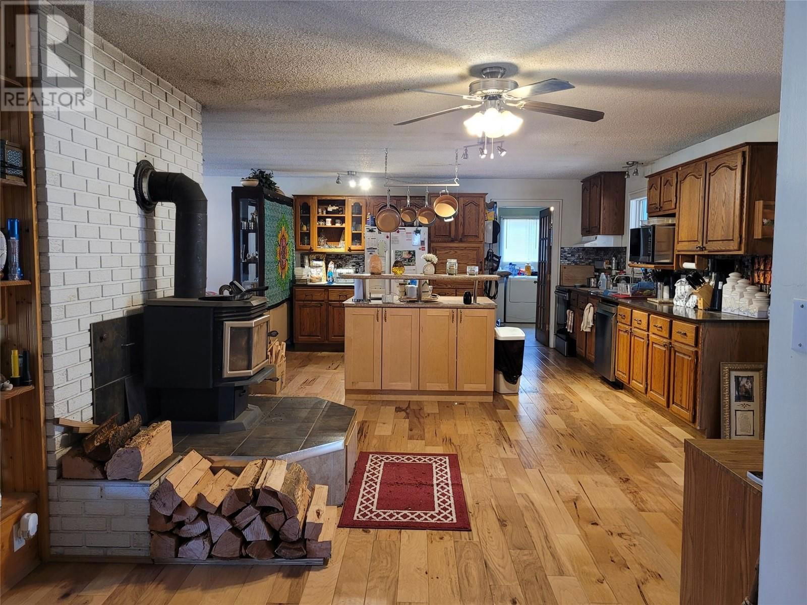 1433 DAVY ROAD Image 6