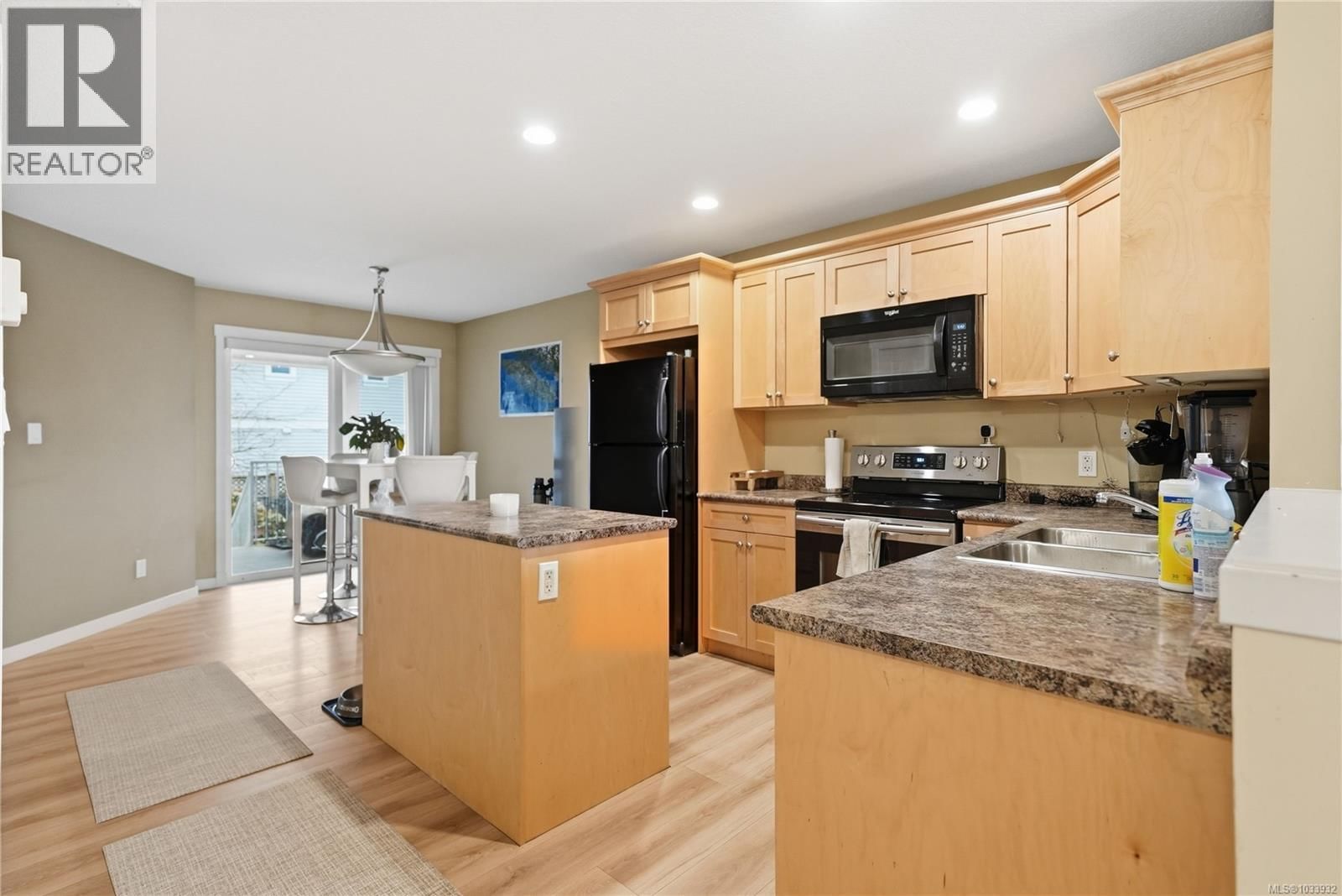 6085 Clayburn Place property photo