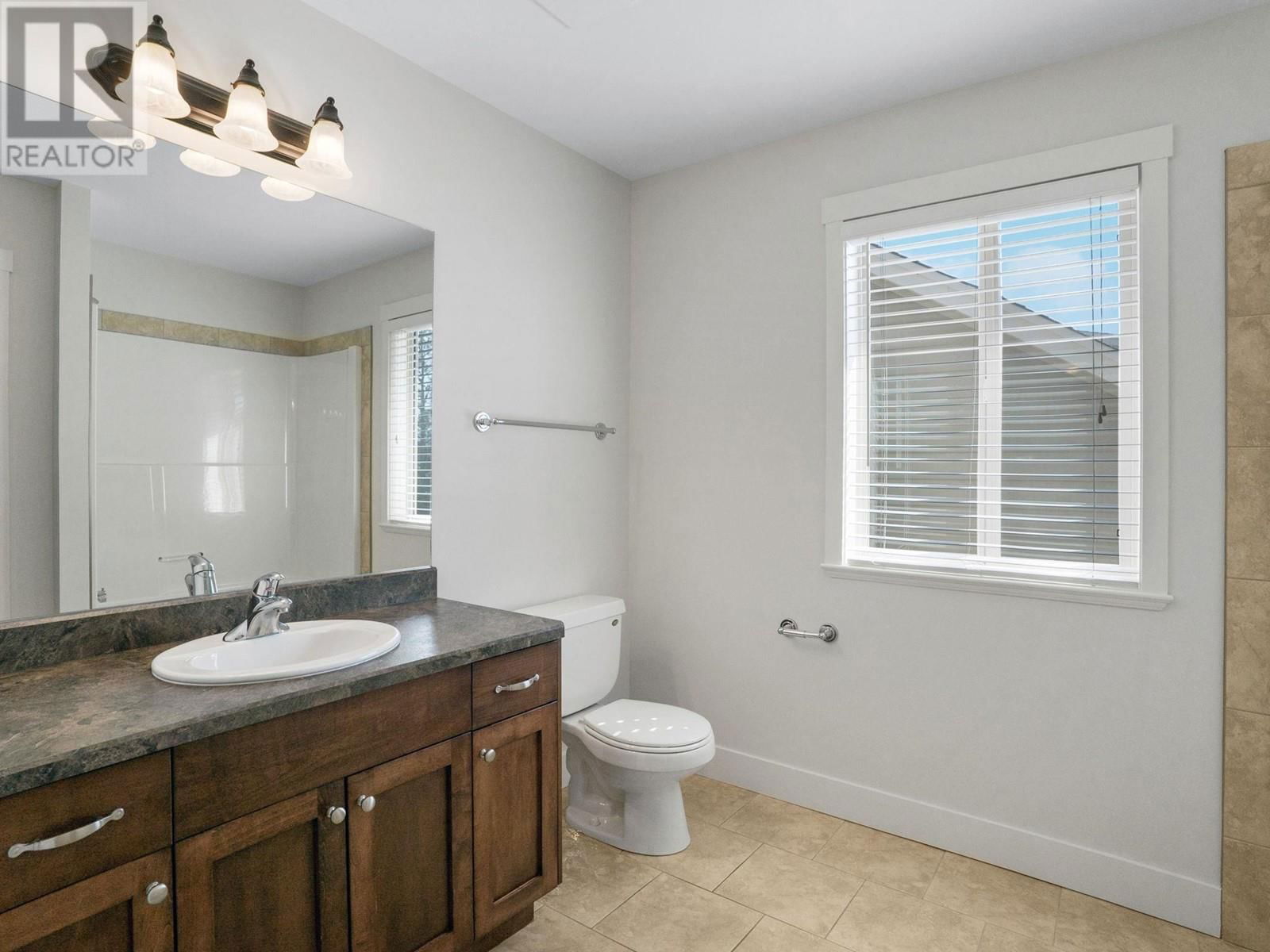 4 - 2051 SUNVIEW DRIVE Image 27