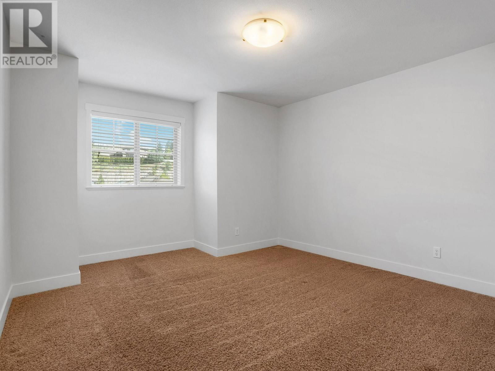4 - 2051 SUNVIEW DRIVE Image 29