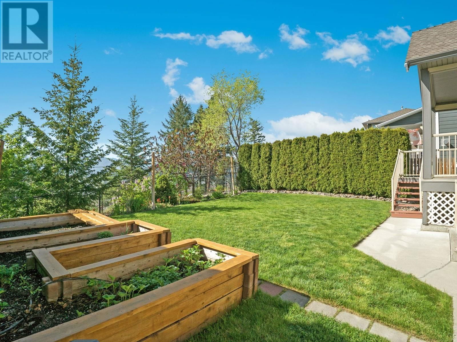 4 - 2051 SUNVIEW DRIVE Image 38