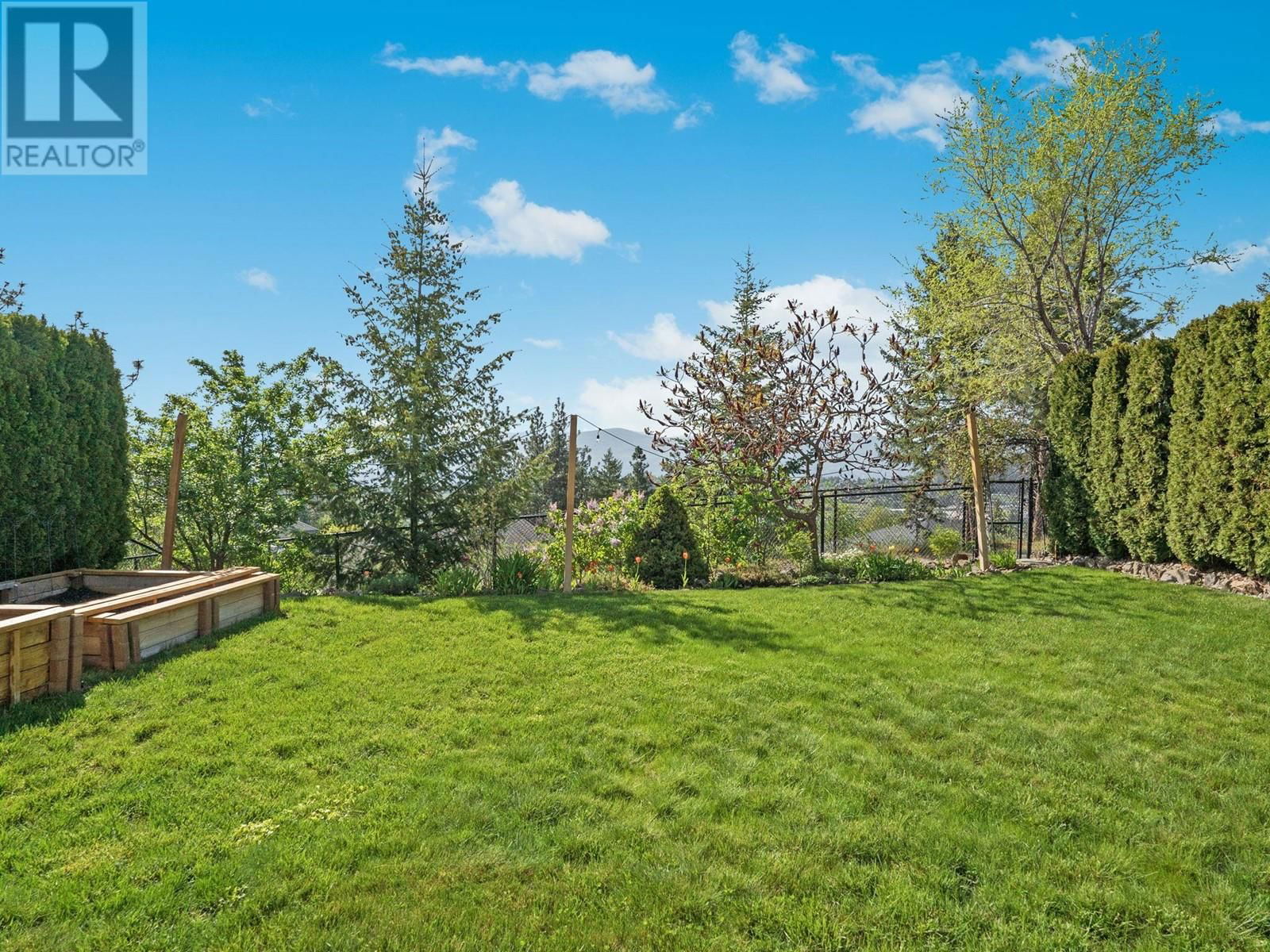 4 - 2051 SUNVIEW DRIVE Image 39