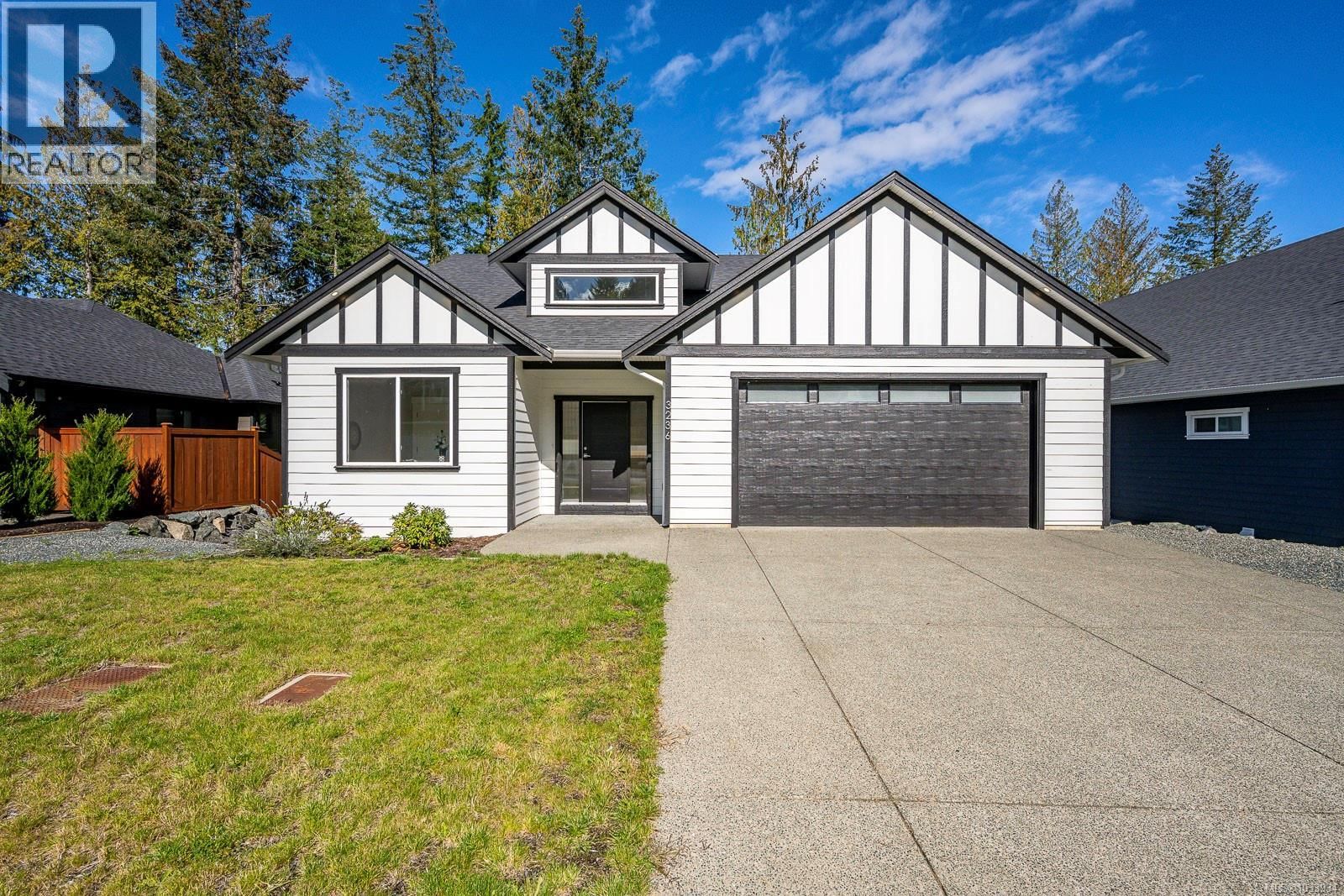 3236 Klanawa Crescent, Courtenay, British Columbia V9N 0H4