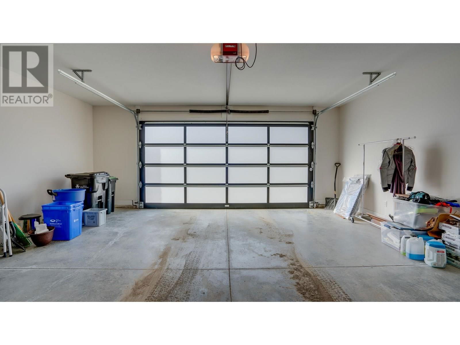1 - 450 PREDATOR RIDGE DRIVE Image 37