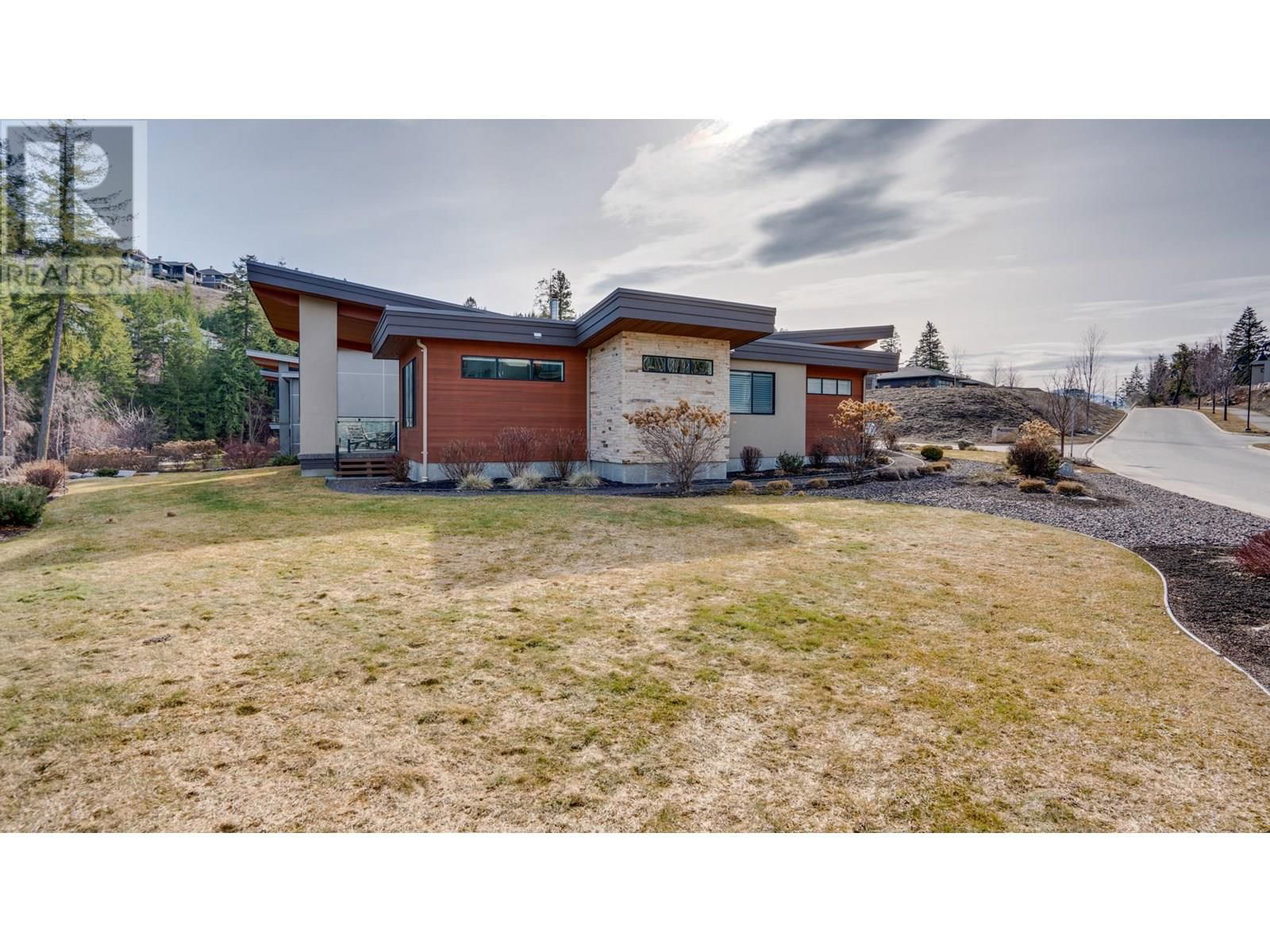 1 - 450 PREDATOR RIDGE DRIVE Image 45
