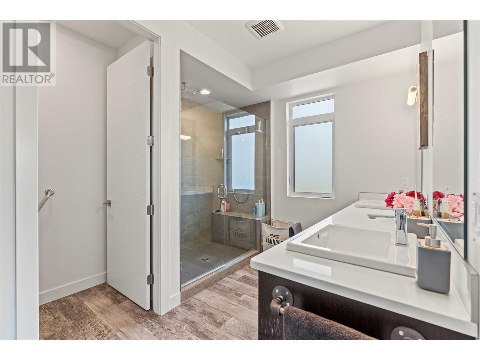 1021 LONGACRE PLACE Image 14