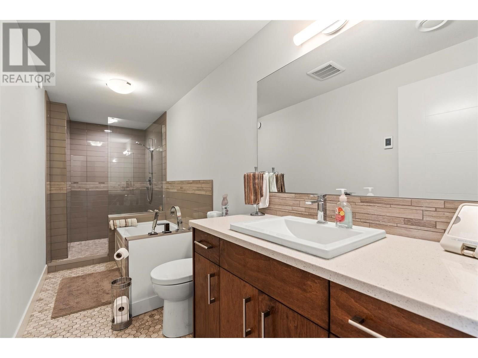 1021 LONGACRE PLACE Image 30