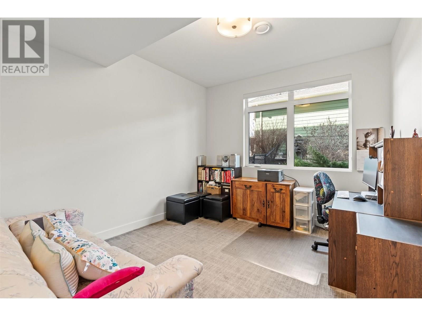 1021 LONGACRE PLACE Image 35