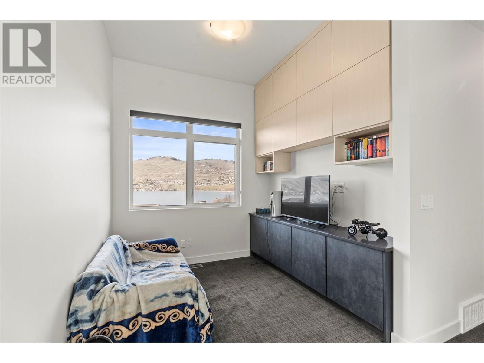 1021 LONGACRE PLACE Image 45