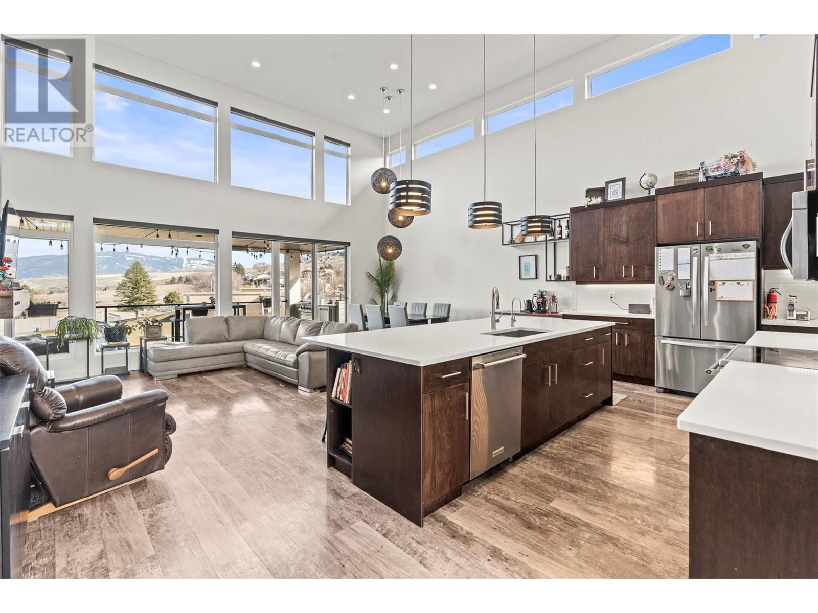 1021 LONGACRE PLACE Image 6