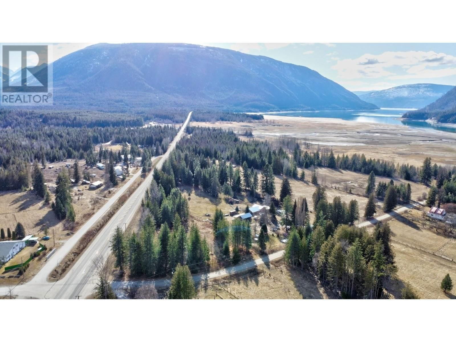 117 LAKEVIEW PARK ROAD Image 1