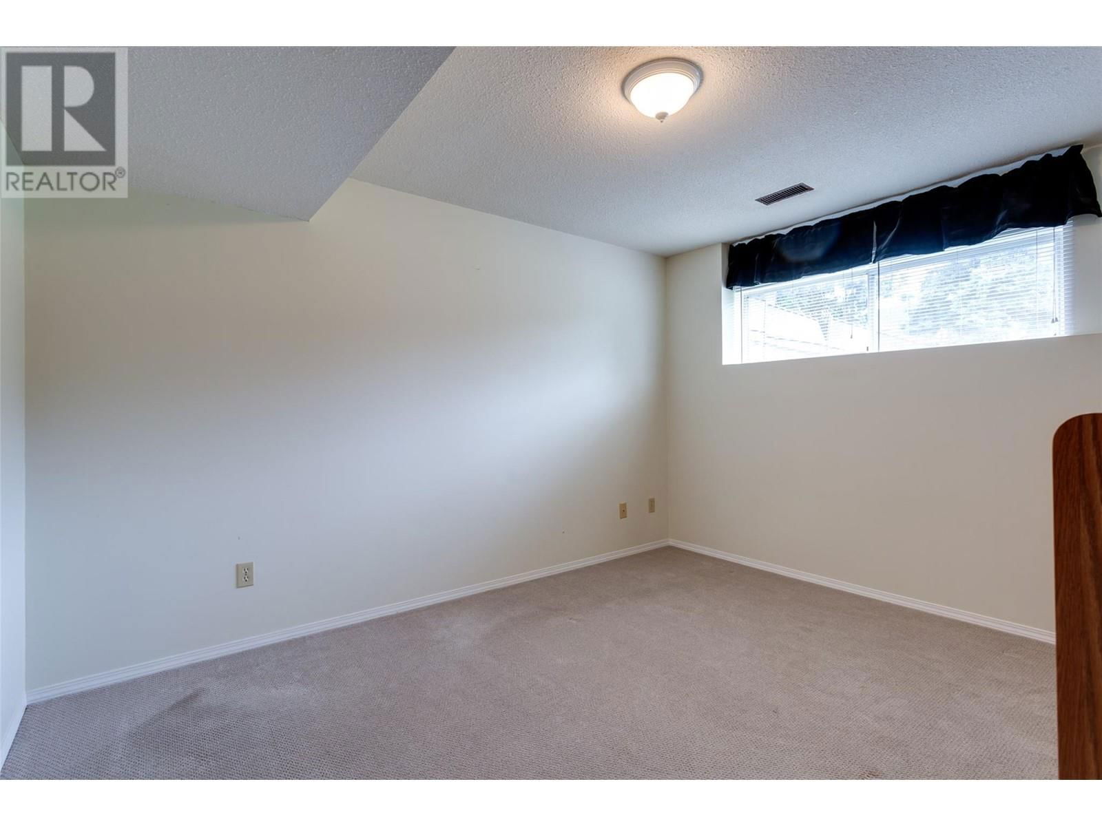 685 QUIGLEY ROAD Image 13