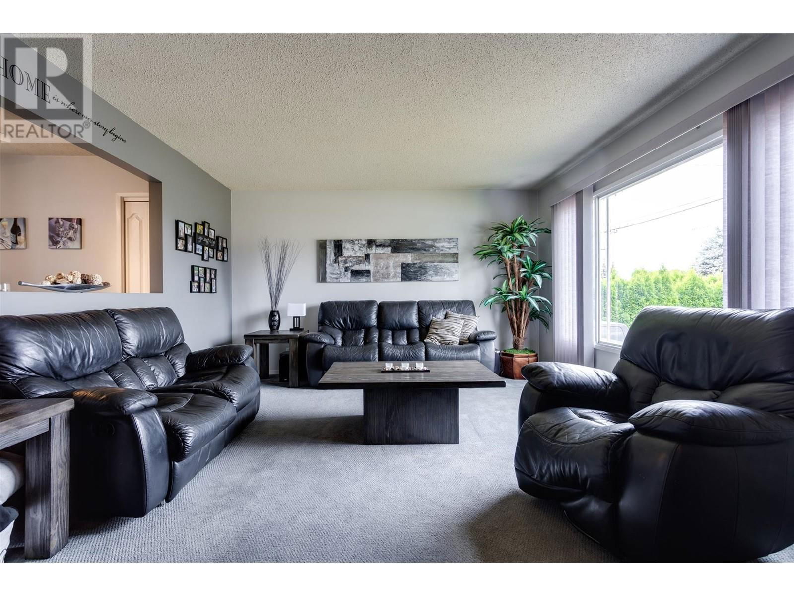 685 QUIGLEY ROAD Image 2