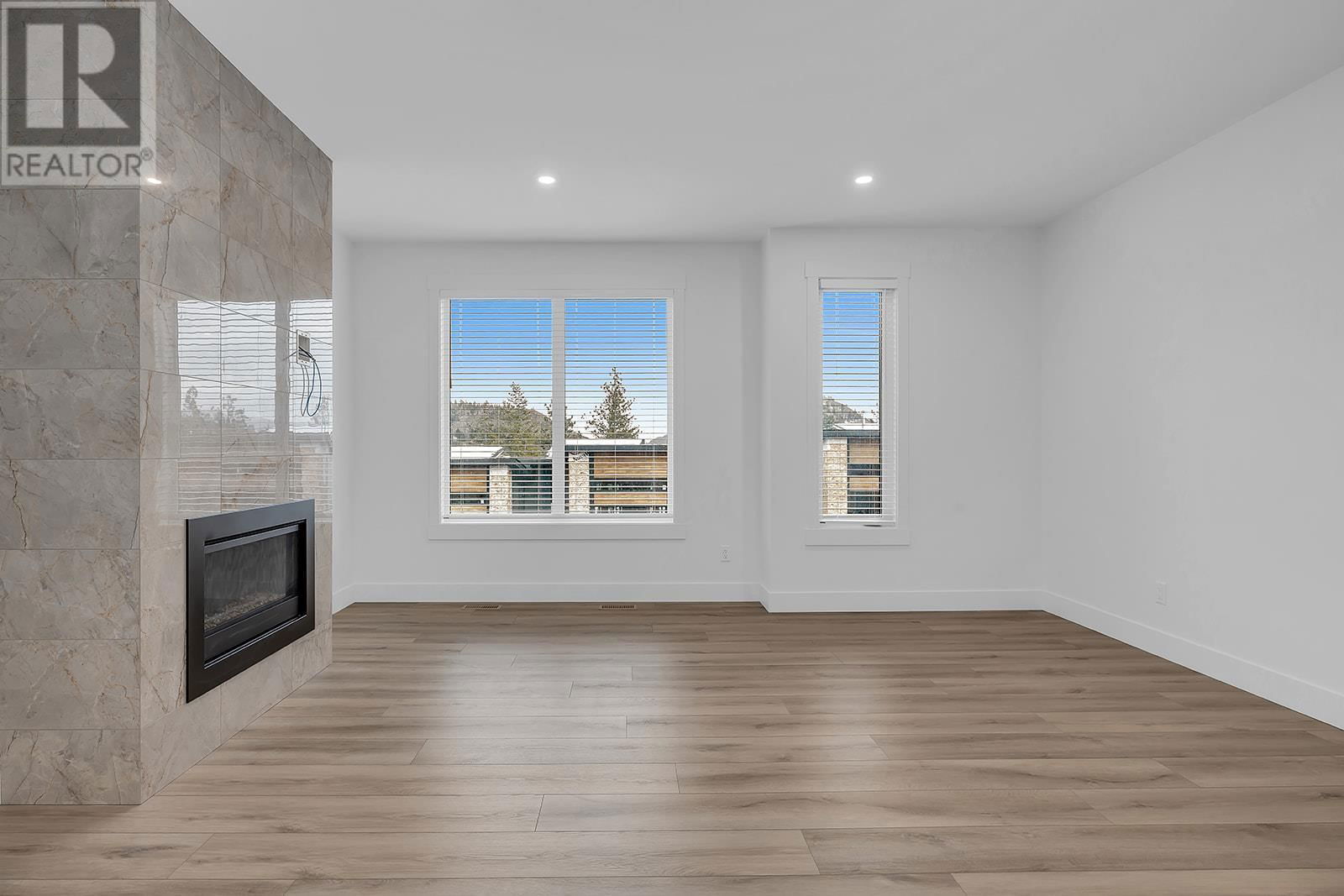 12 - 2835 CANYON CREST DRIVE Image 18