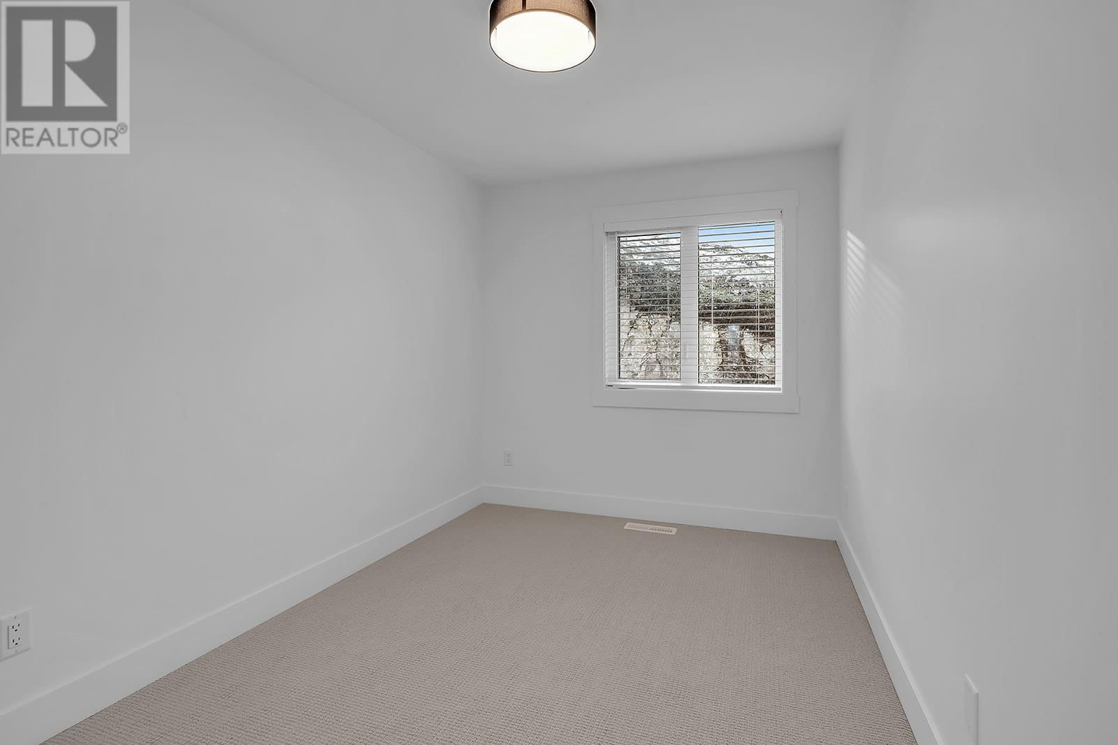 12 - 2835 CANYON CREST DRIVE Image 26
