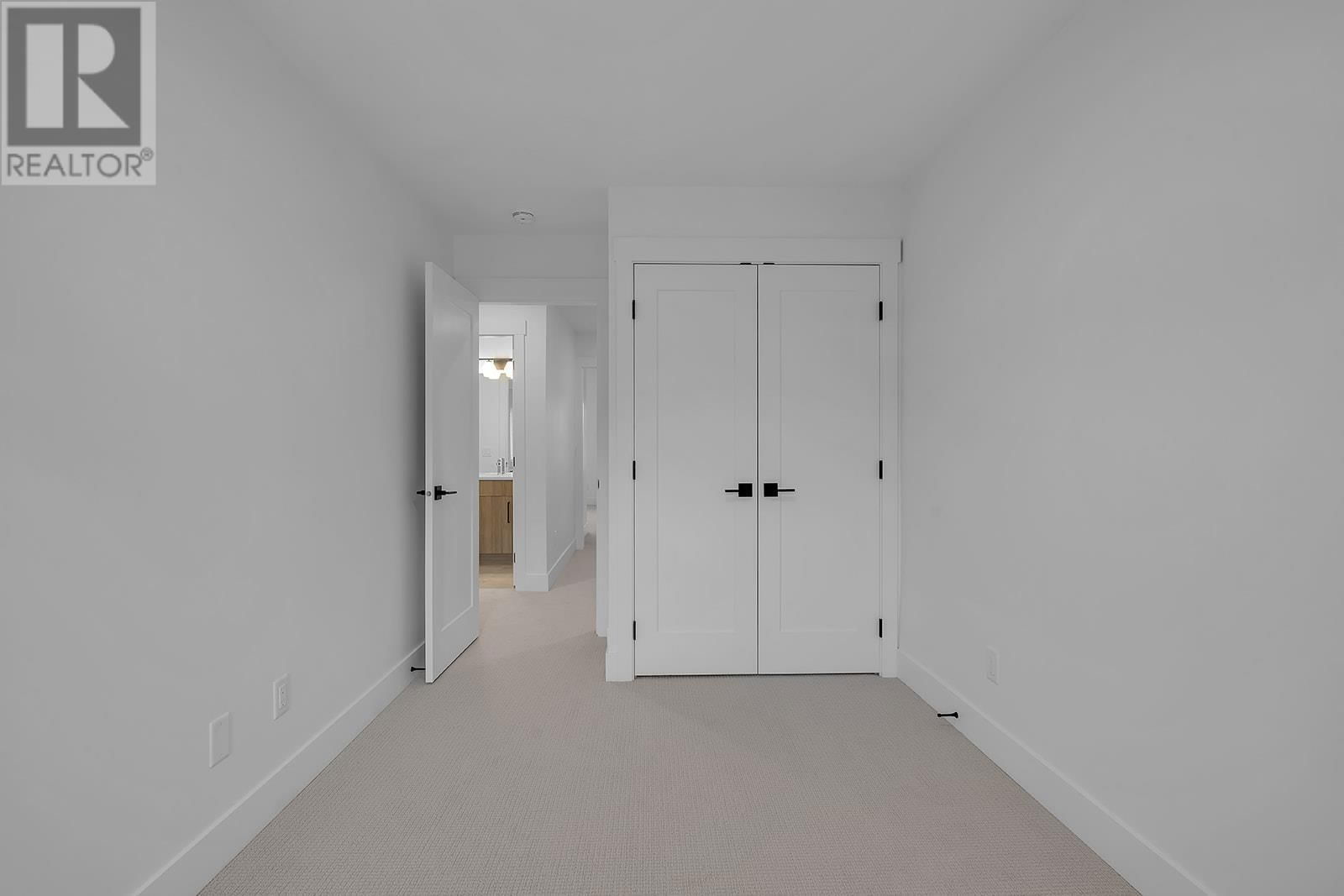12 - 2835 CANYON CREST DRIVE Image 27