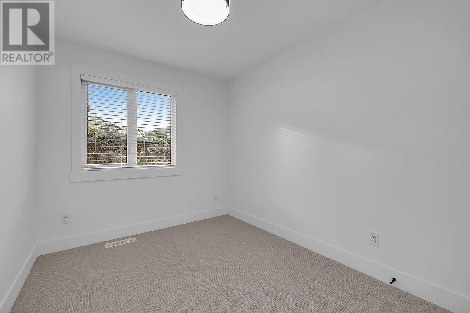 12 - 2835 CANYON CREST DRIVE Image 29