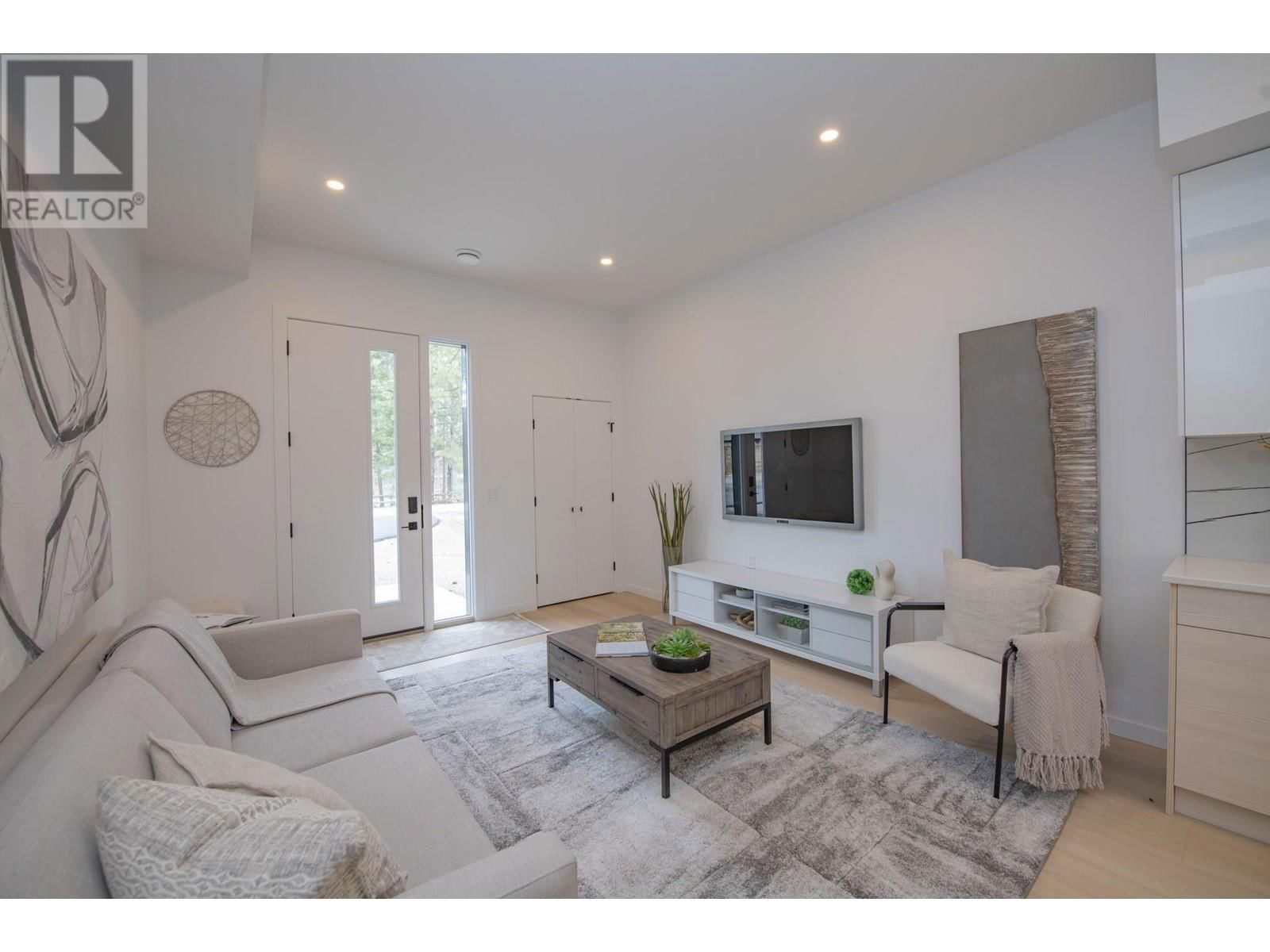 2 - 9188 TRONSON ROAD Image 10
