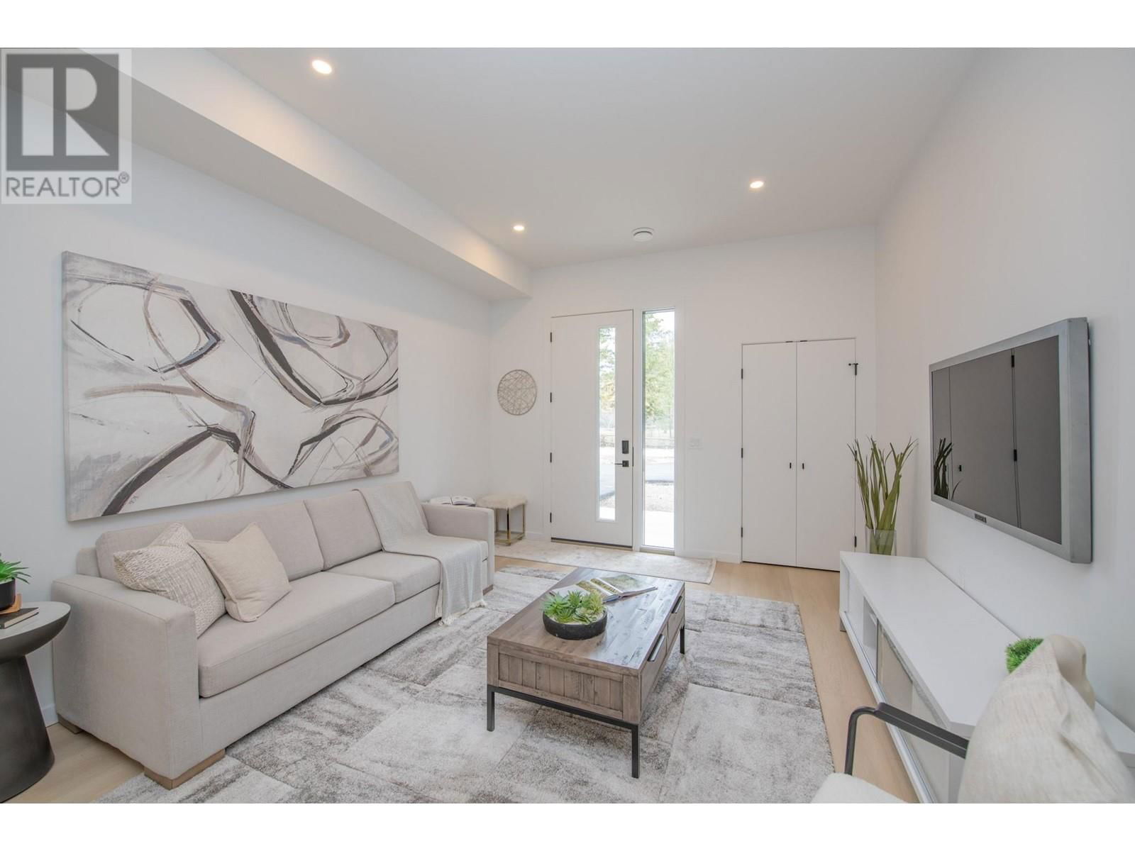2 - 9188 TRONSON ROAD Image 11