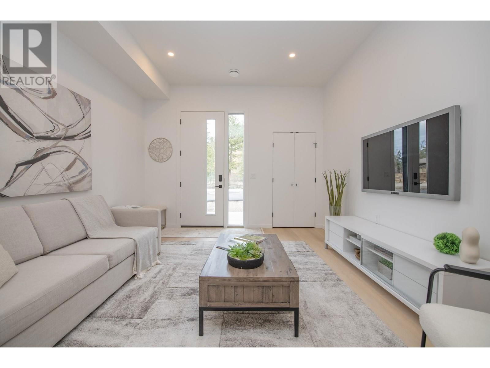 2 - 9188 TRONSON ROAD Image 12