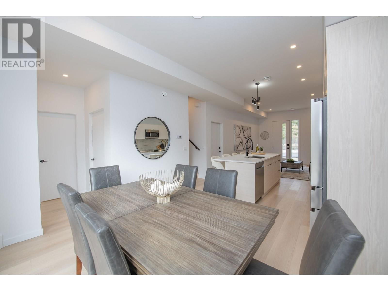 2 - 9188 TRONSON ROAD Image 18