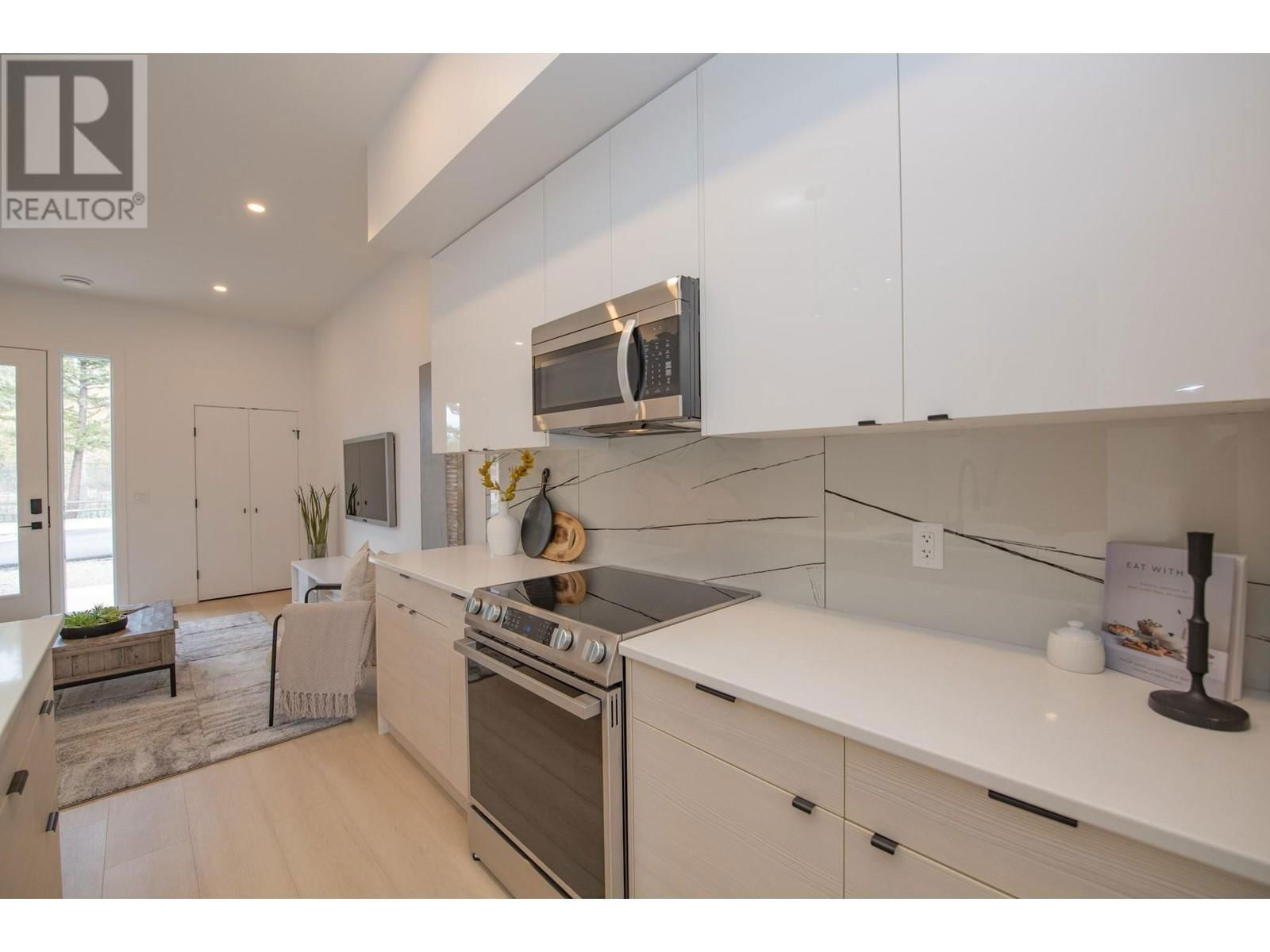 2 - 9188 TRONSON ROAD Image 23