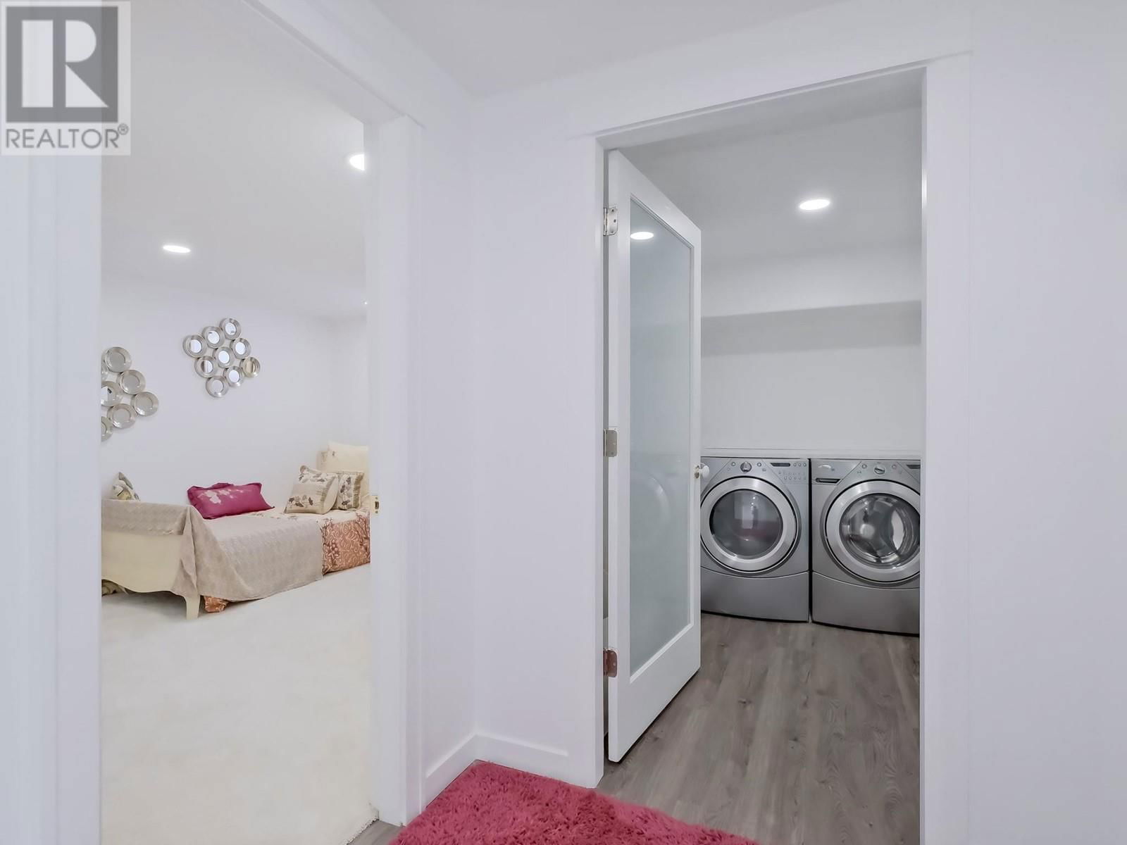 112 UPLANDS PLACE Image 25