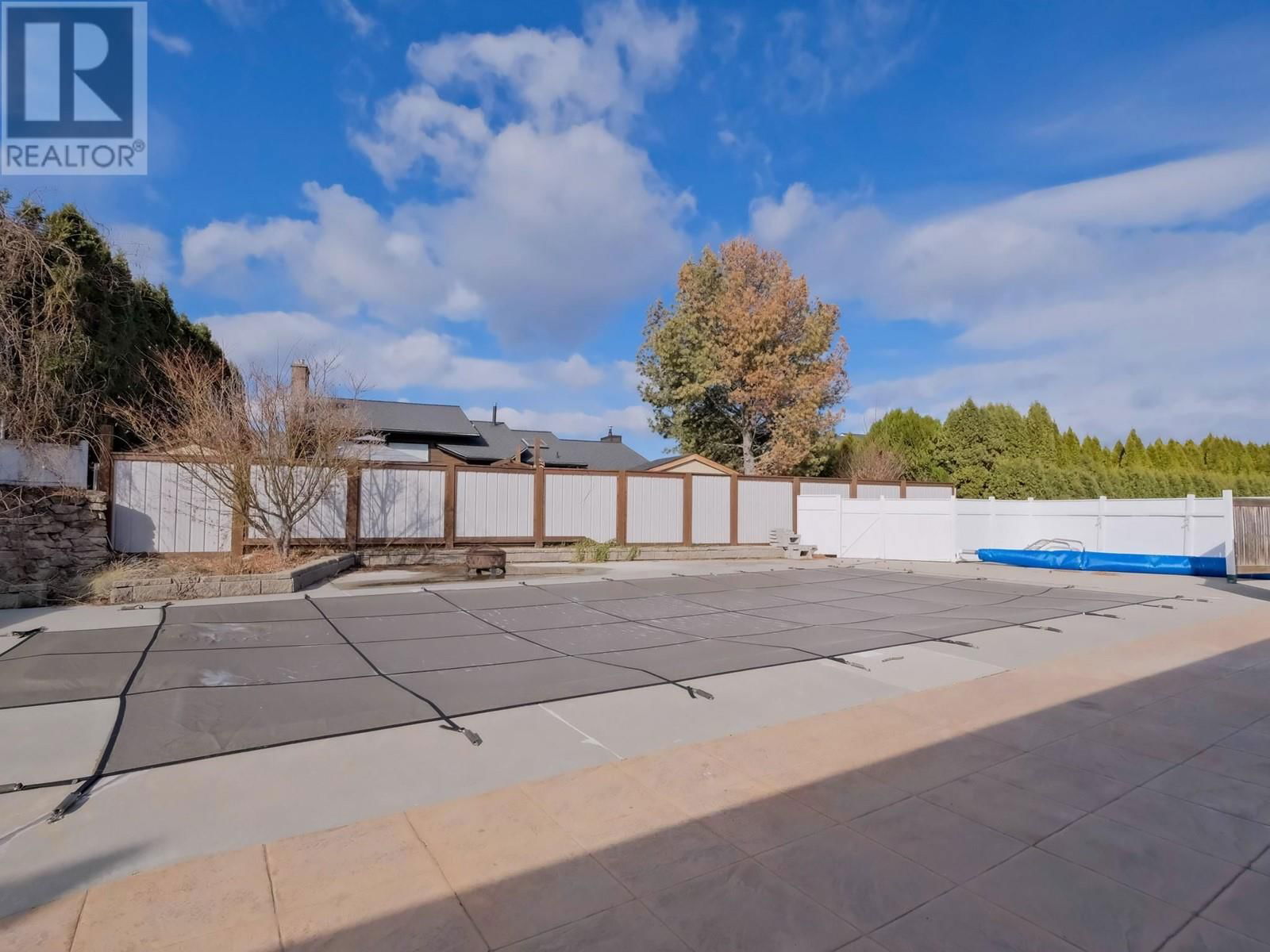 112 UPLANDS PLACE Image 38