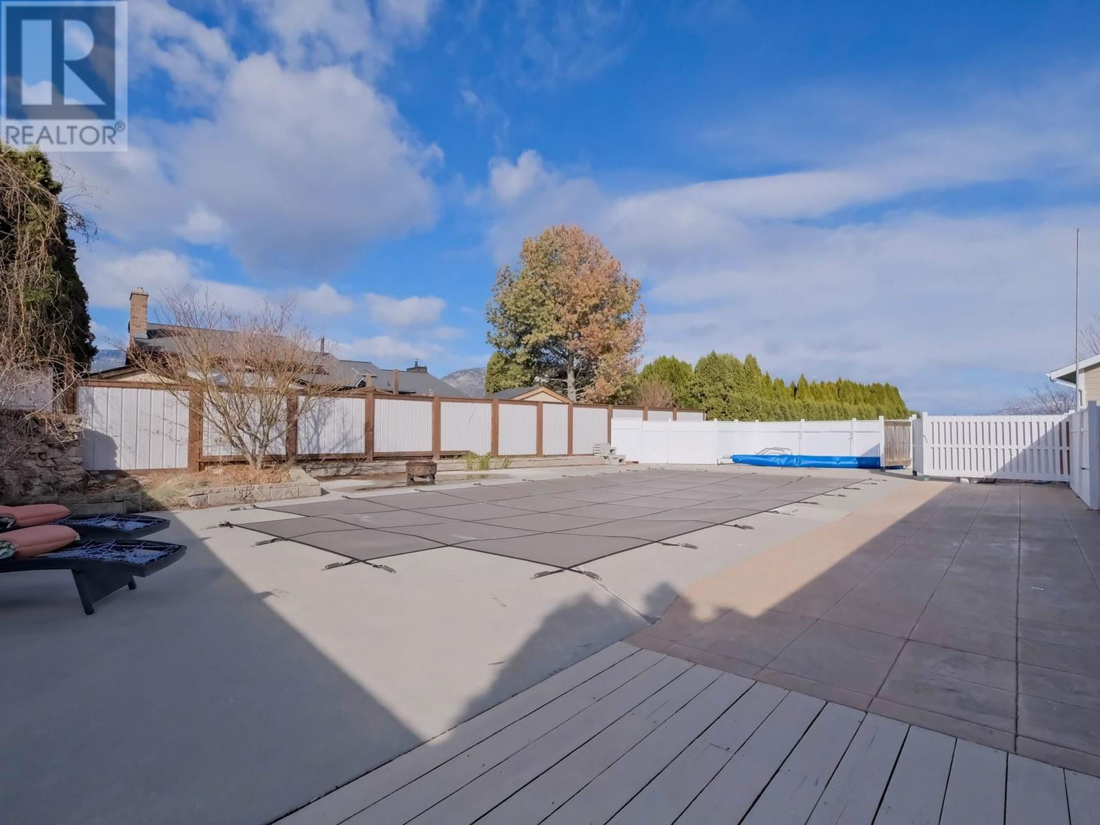 112 UPLANDS PLACE Image 39