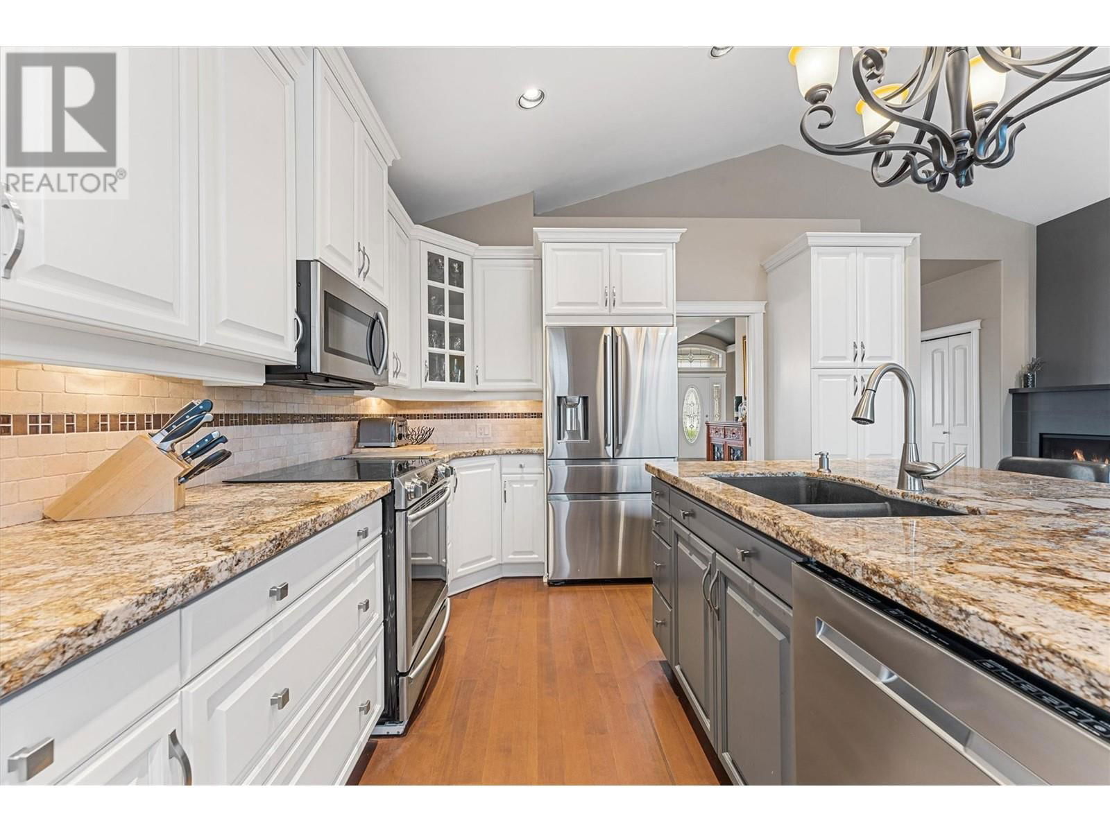 3079 THACKER DRIVE Image 18