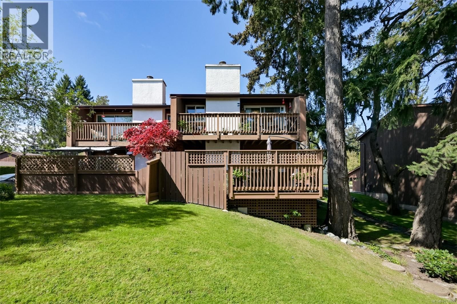 13 933 Admirals Road property photo