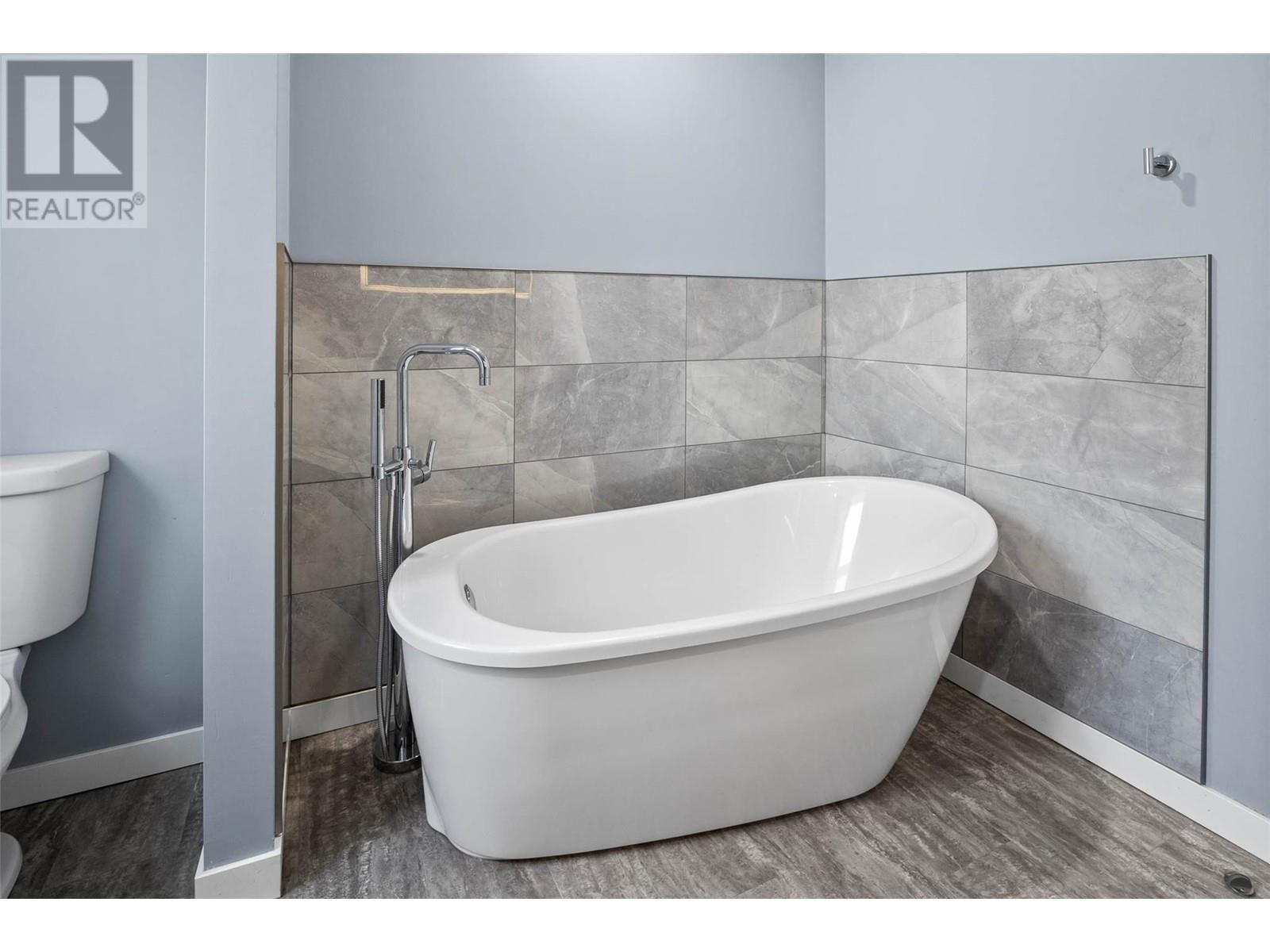 3567 KANANASKIS ROAD Image 14