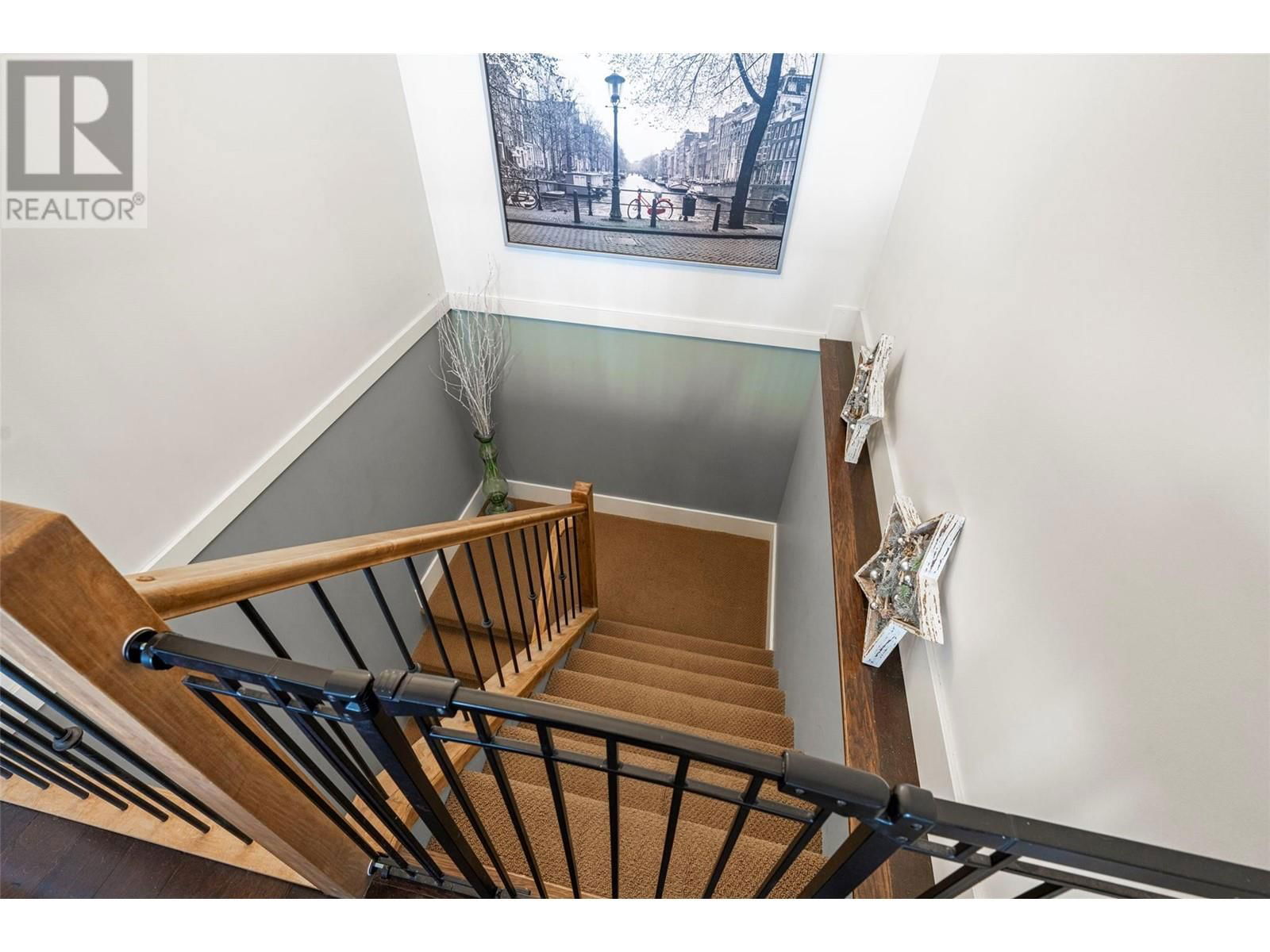 21 - 5920 HERITAGE DRIVE Image 36