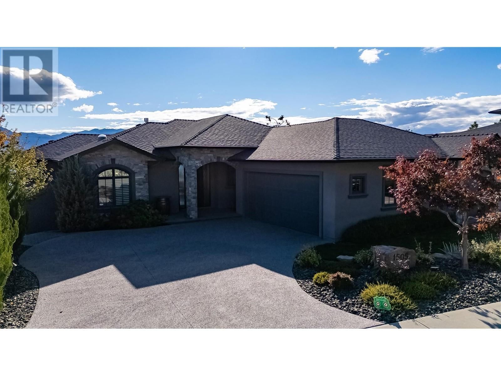 Listing Image 76