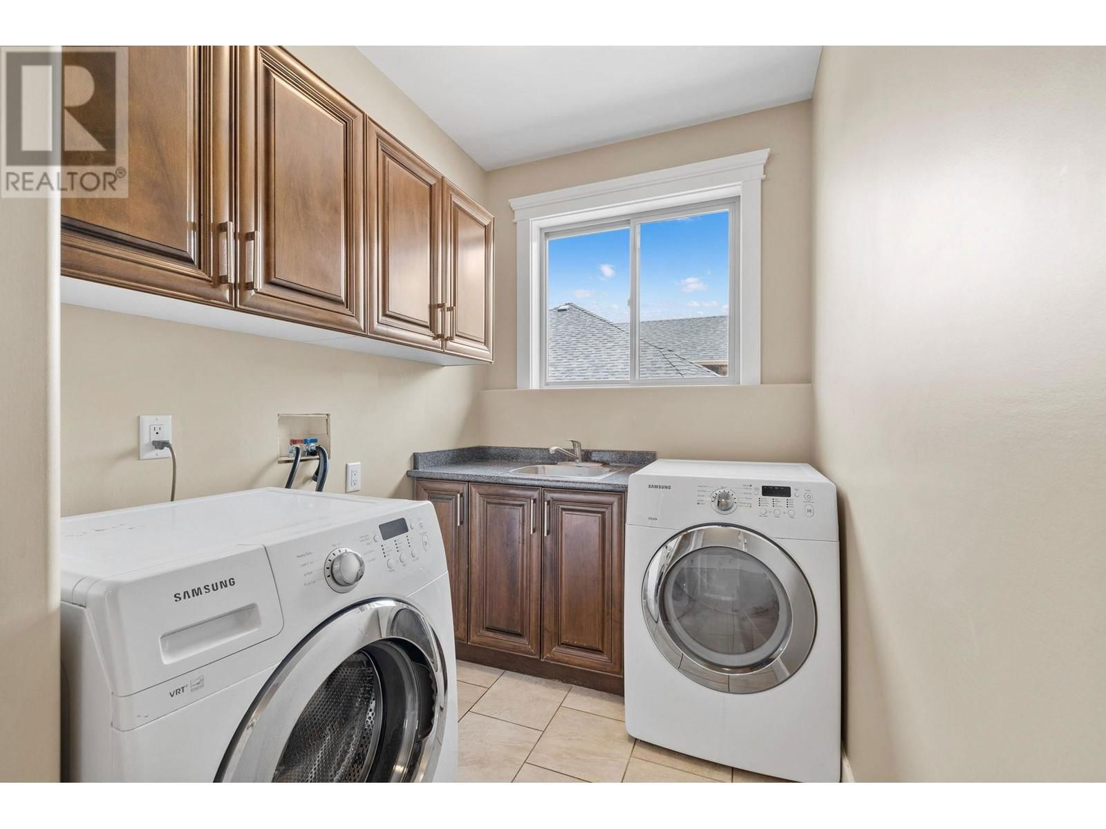 368 TRUMPETER COURT Image 11