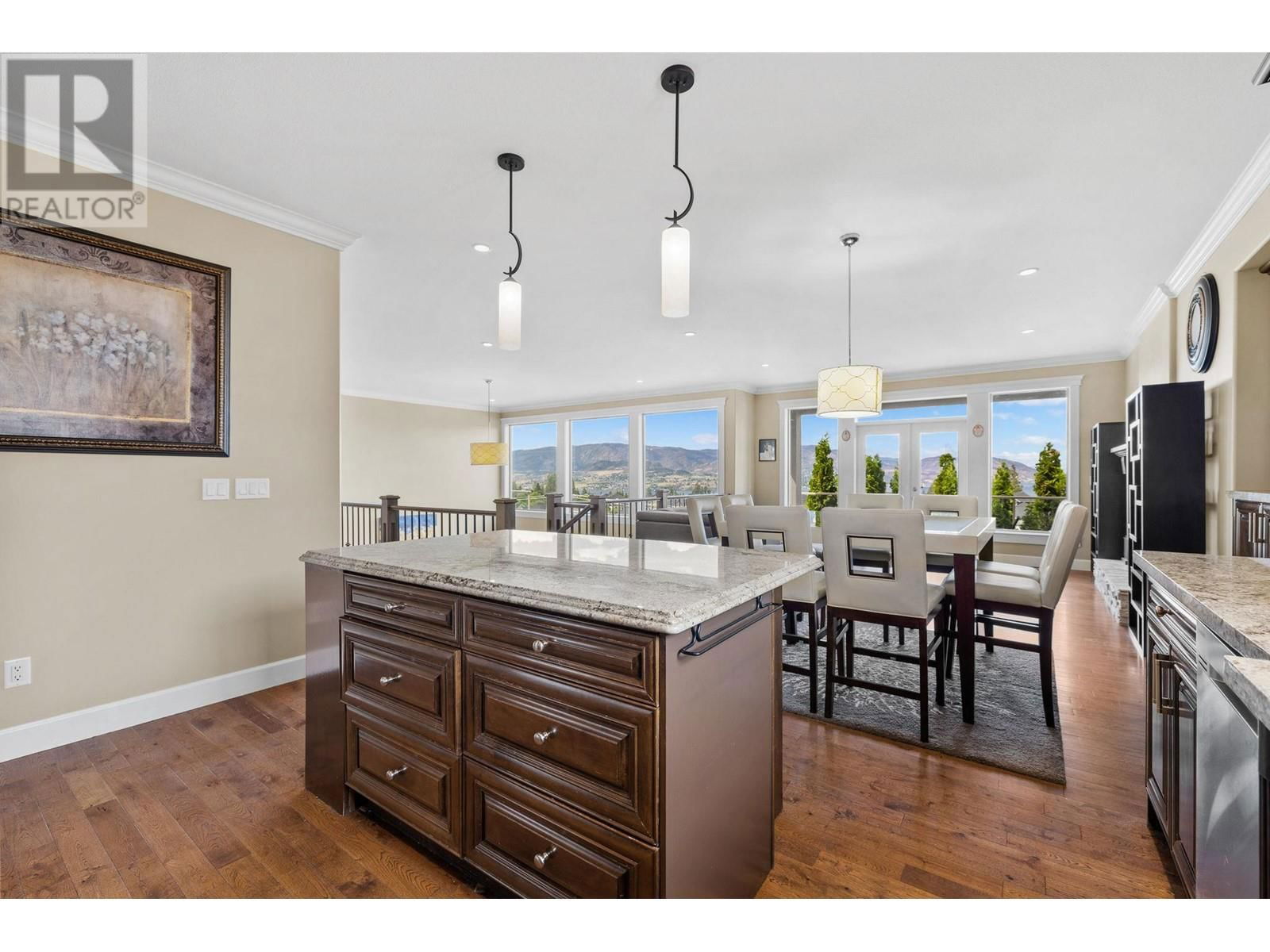 368 TRUMPETER COURT Image 15