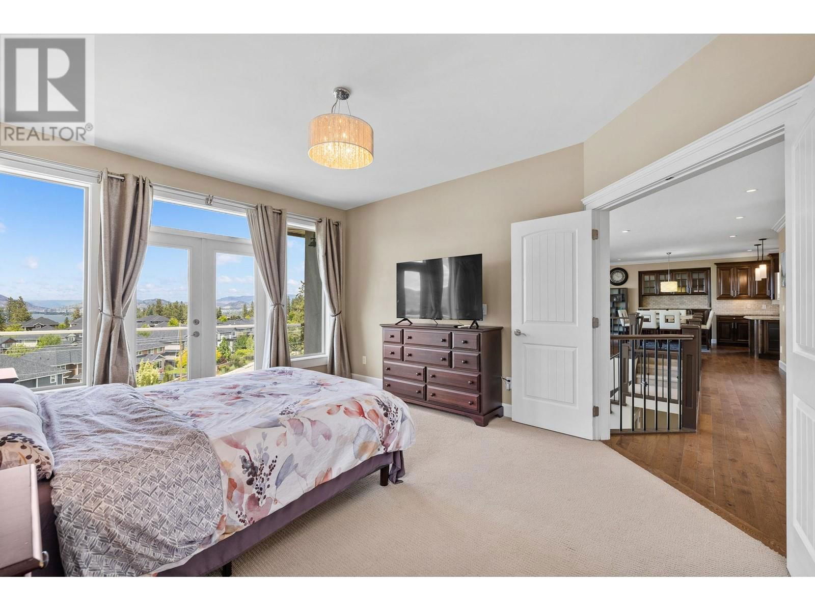 368 TRUMPETER COURT Image 17