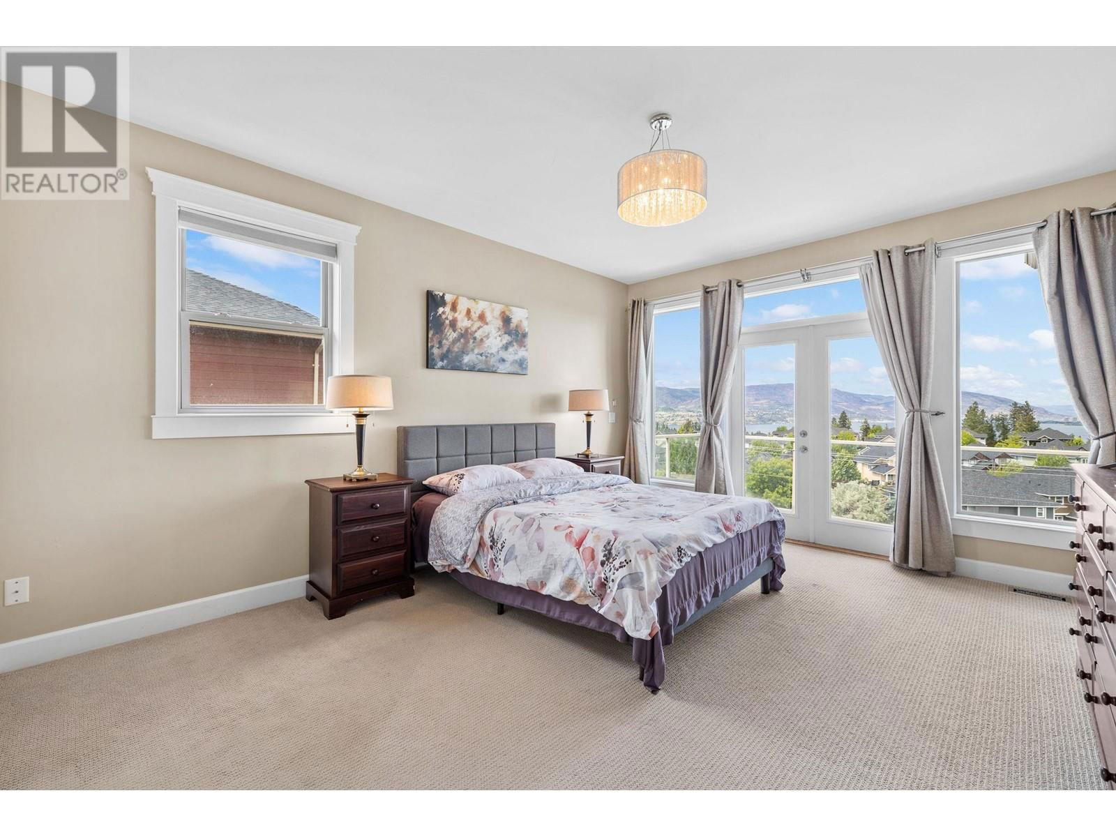368 TRUMPETER COURT Image 18