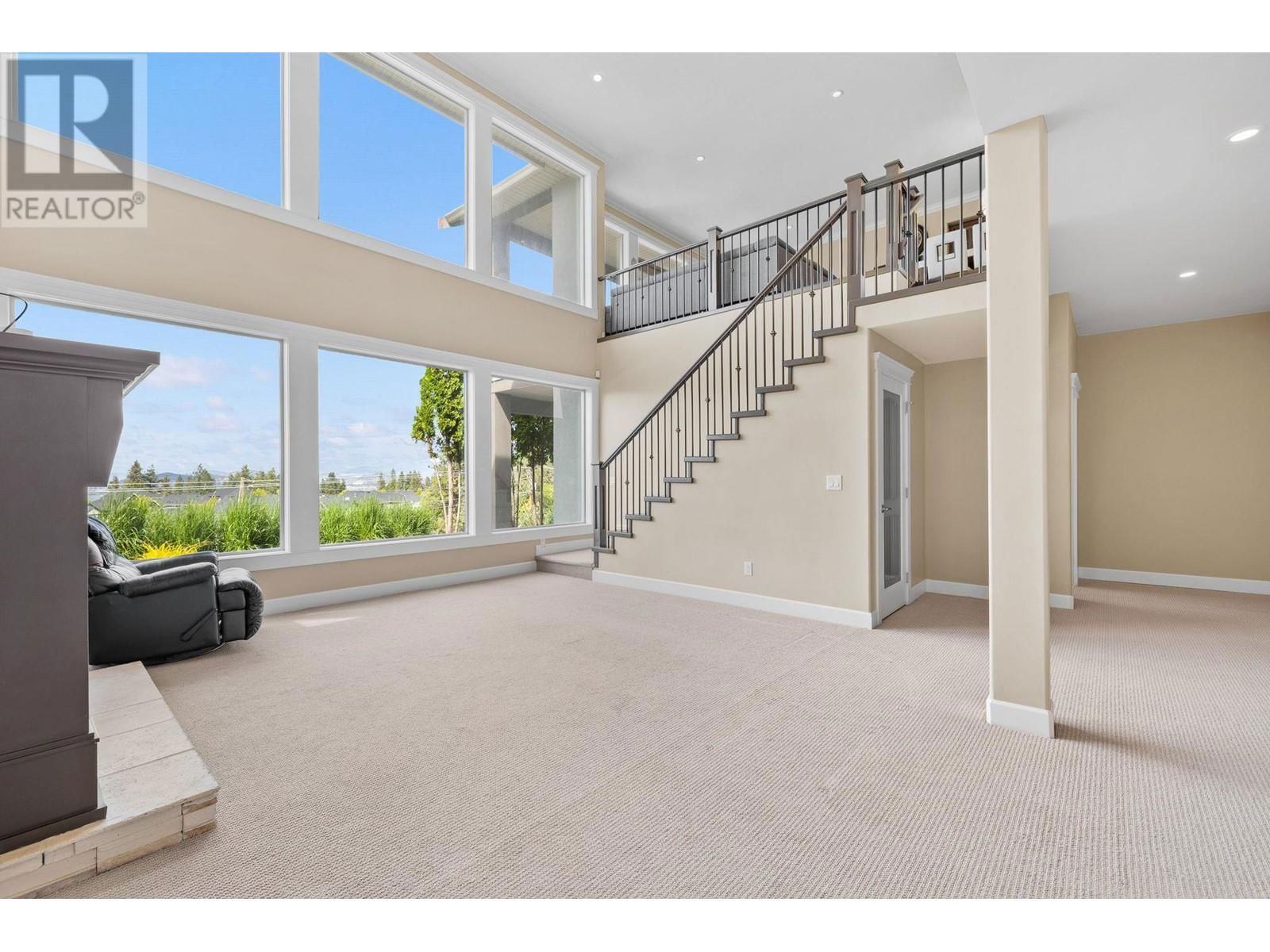 368 TRUMPETER COURT Image 34